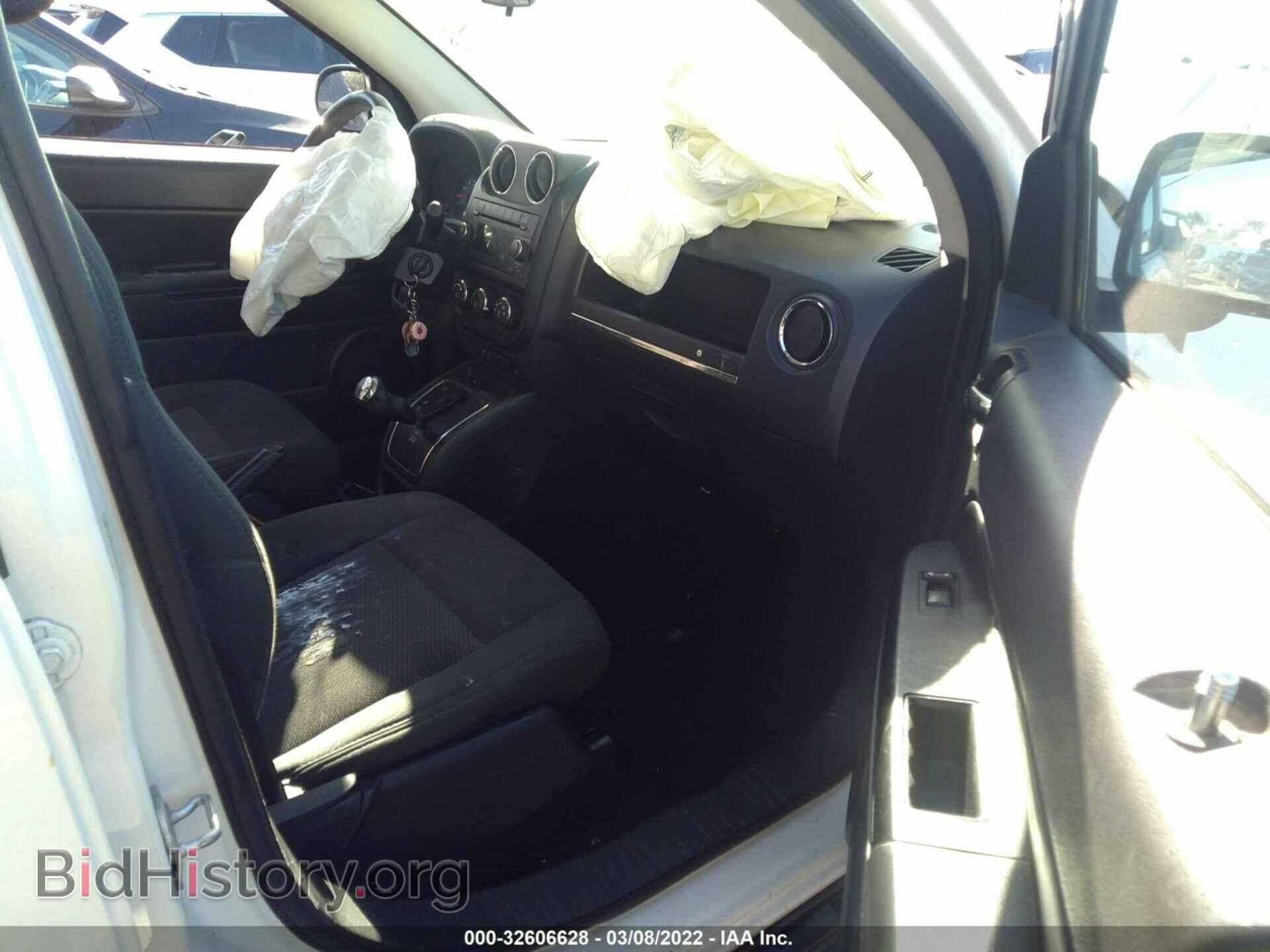 2010 JEEP COMPASS - VIN: 1J4NT4FB6AD631840 - Фото 5