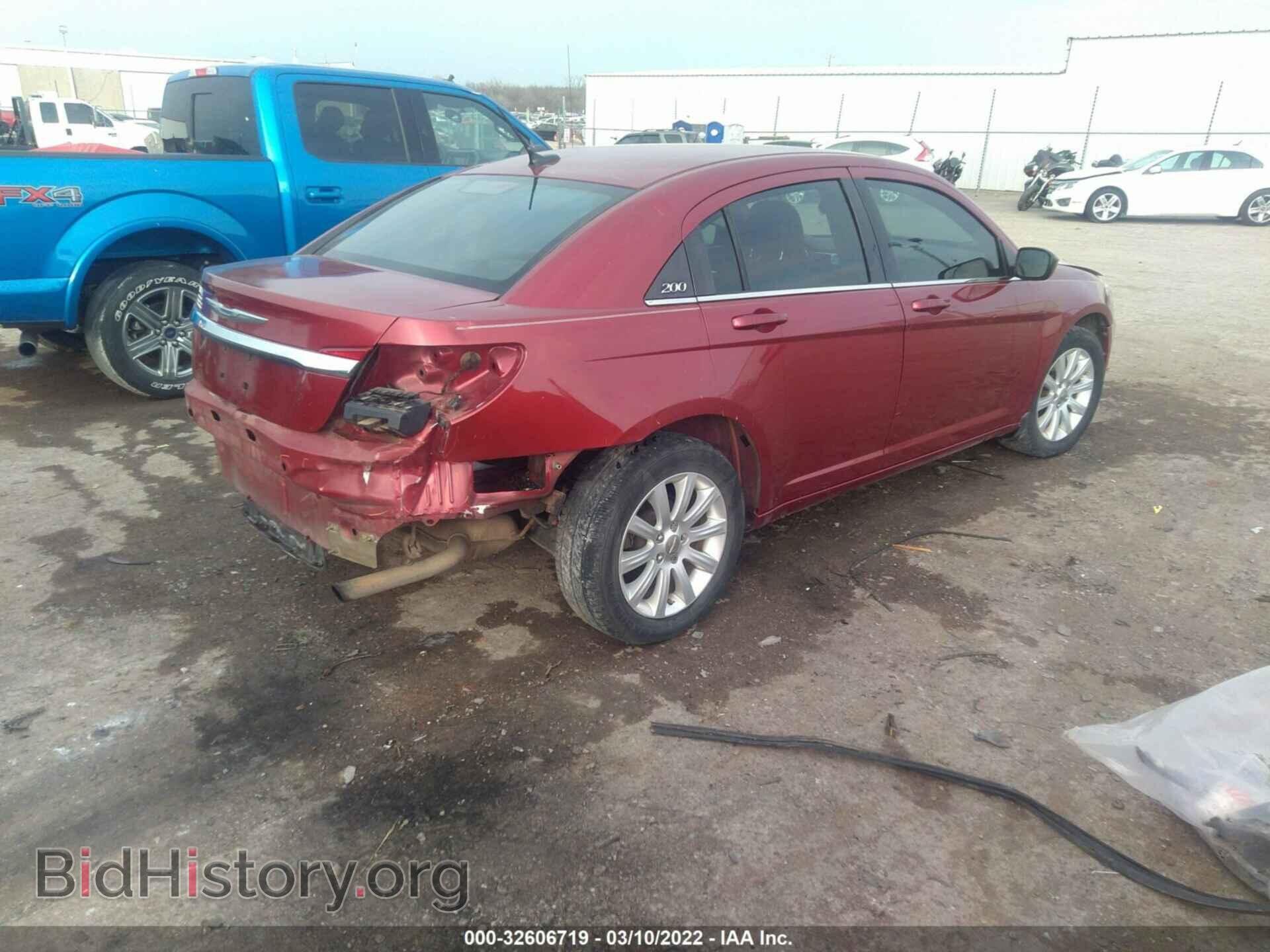 2013 CHRYSLER 200 - VIN: 1C3CCBBB3DN554001 - Фото 4