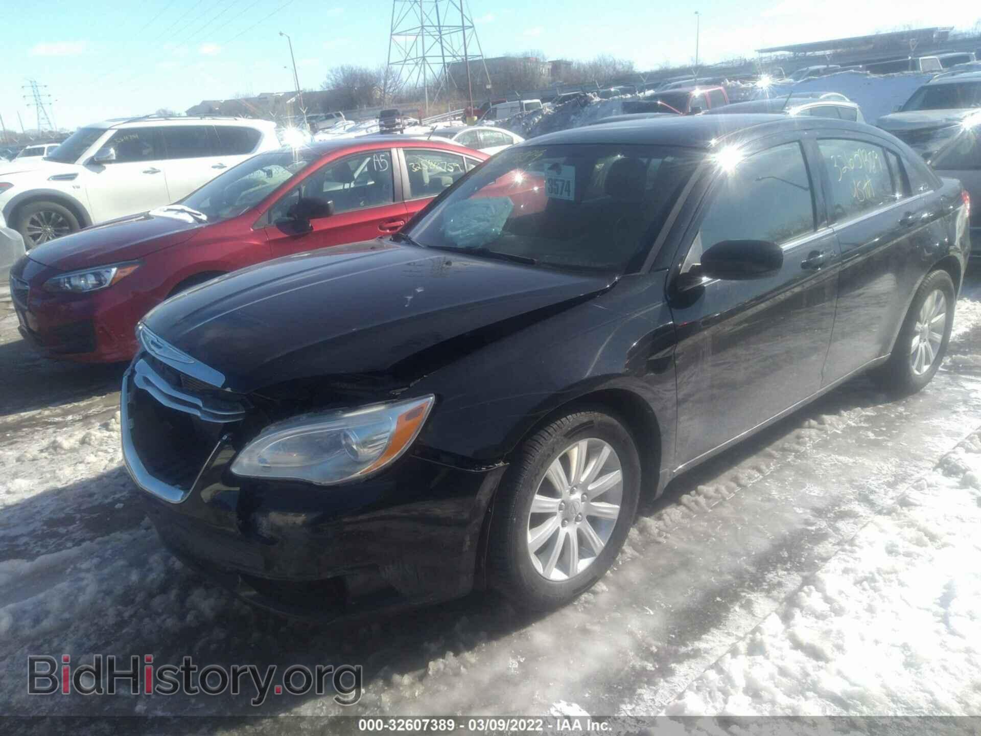 2012 CHRYSLER 200 - VIN: 1C3CCBBB0CN161054 - Фото 2