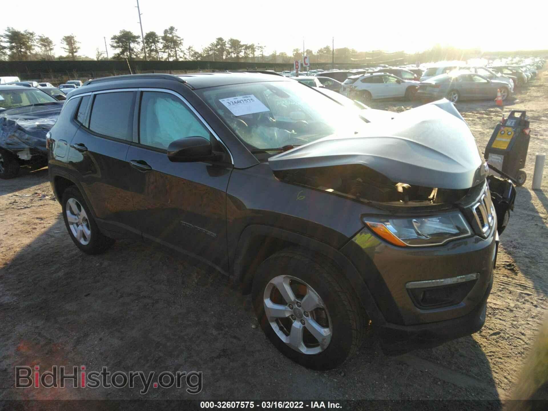 Фотография 3C4NJDBB5JT301649 - JEEP COMPASS 2018