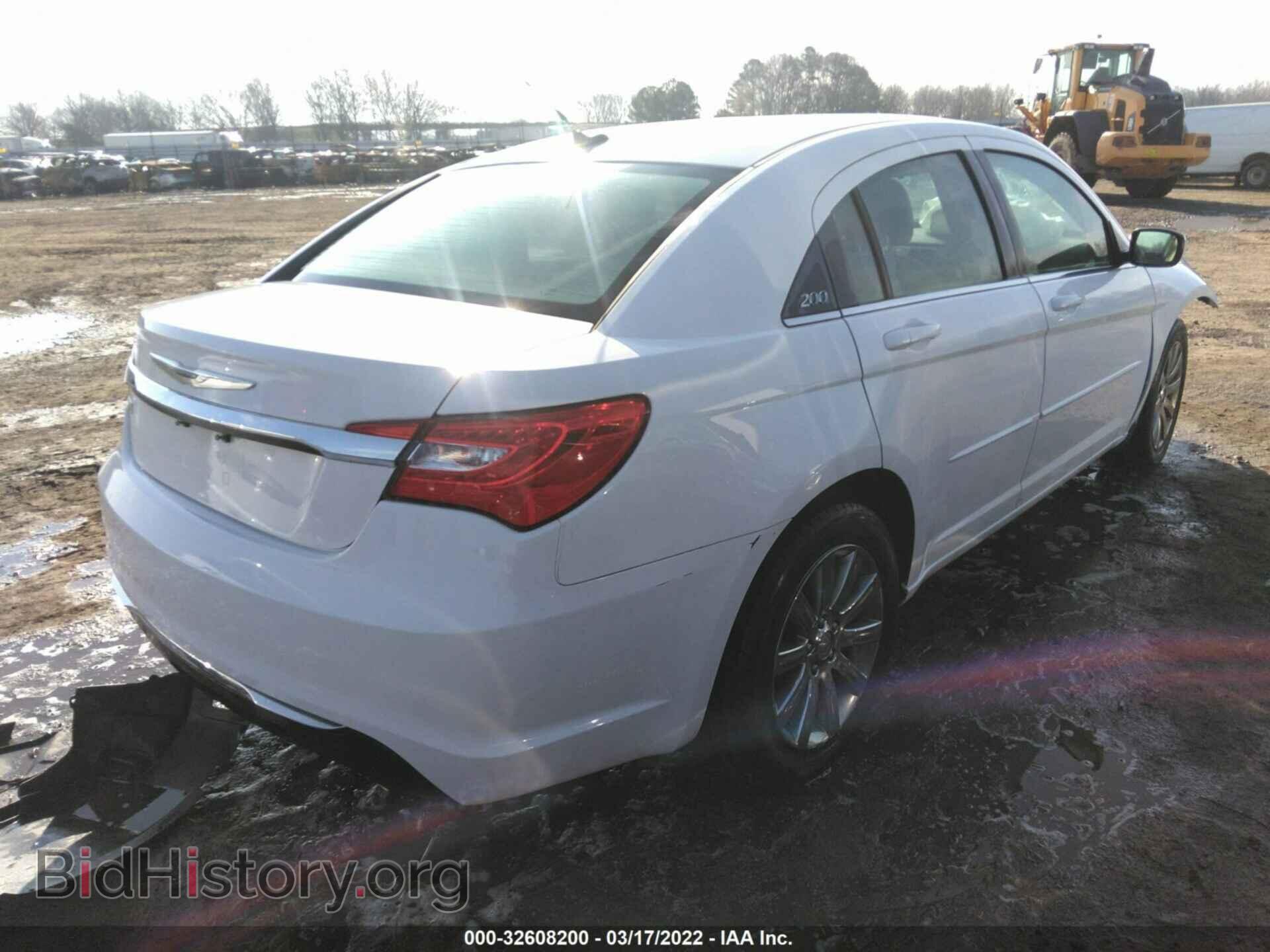 2013 CHRYSLER 200 - VIN: 1C3CCBBG3DN704149 - Photo 4