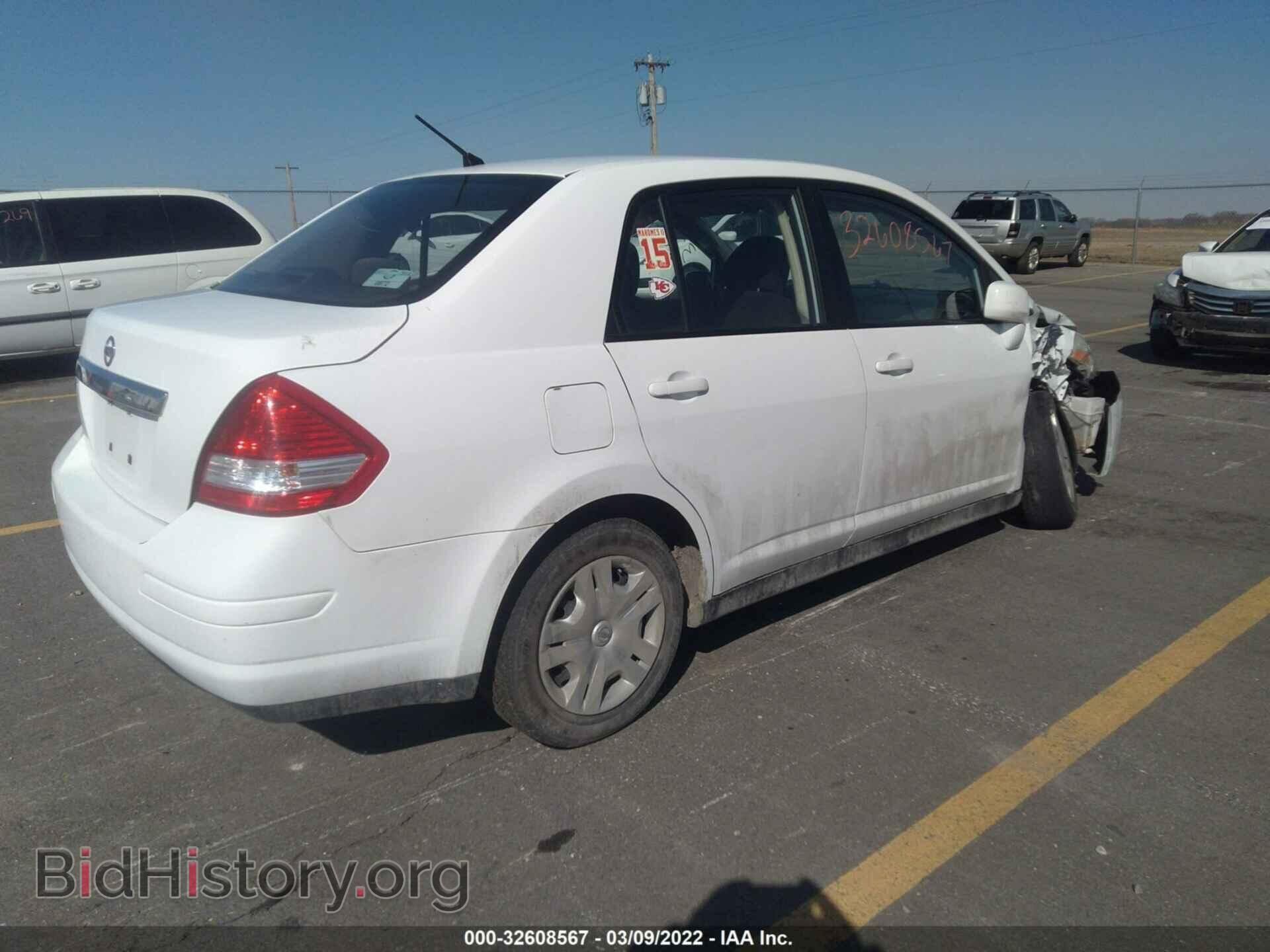 2011 NISSAN VERSA - VIN: 3N1BC1AP1BL453795 - Фото 4