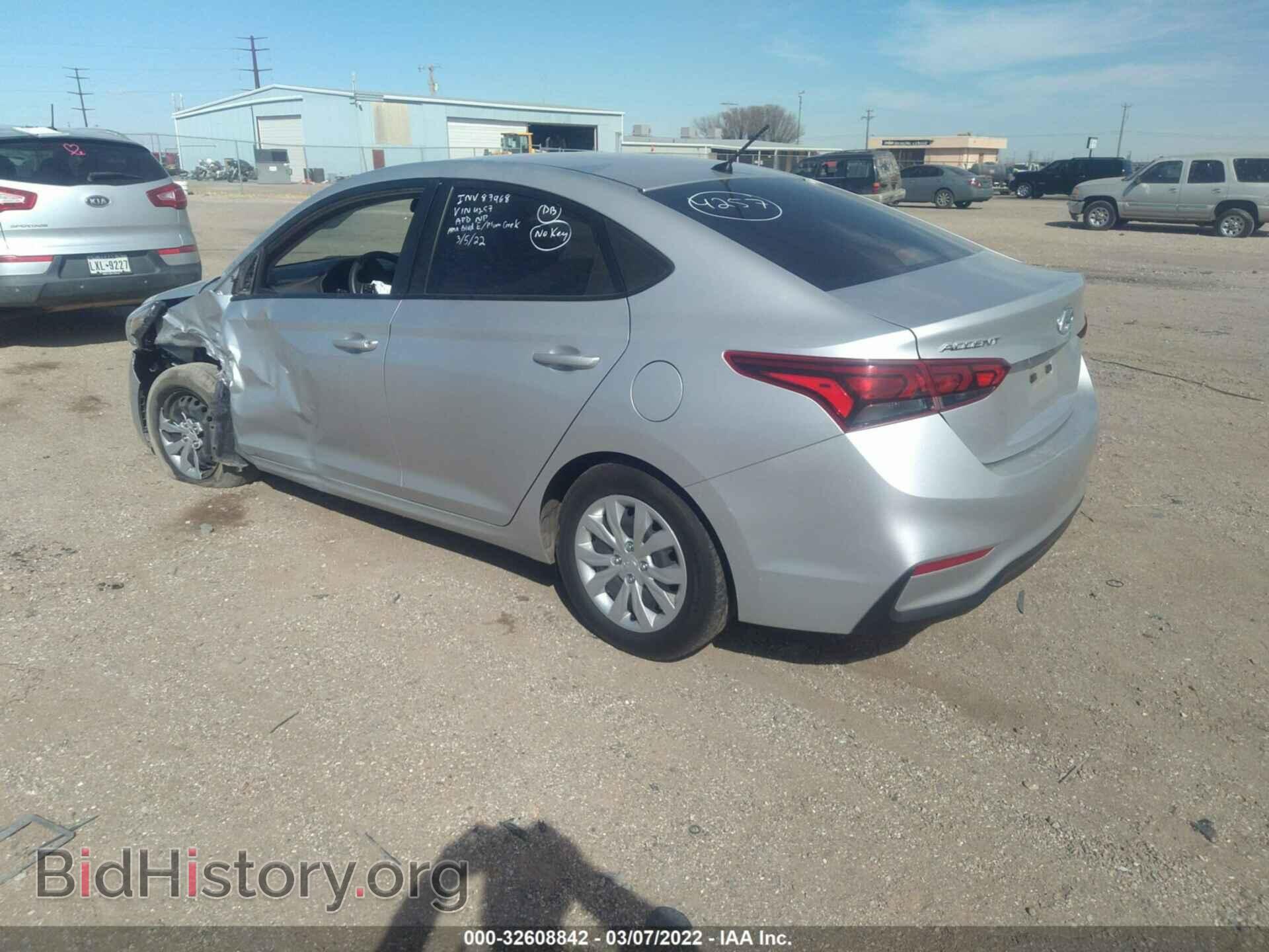 2019 HYUNDAI ACCENT - VIN: 3KPC24A37KE074257 - Фото 3