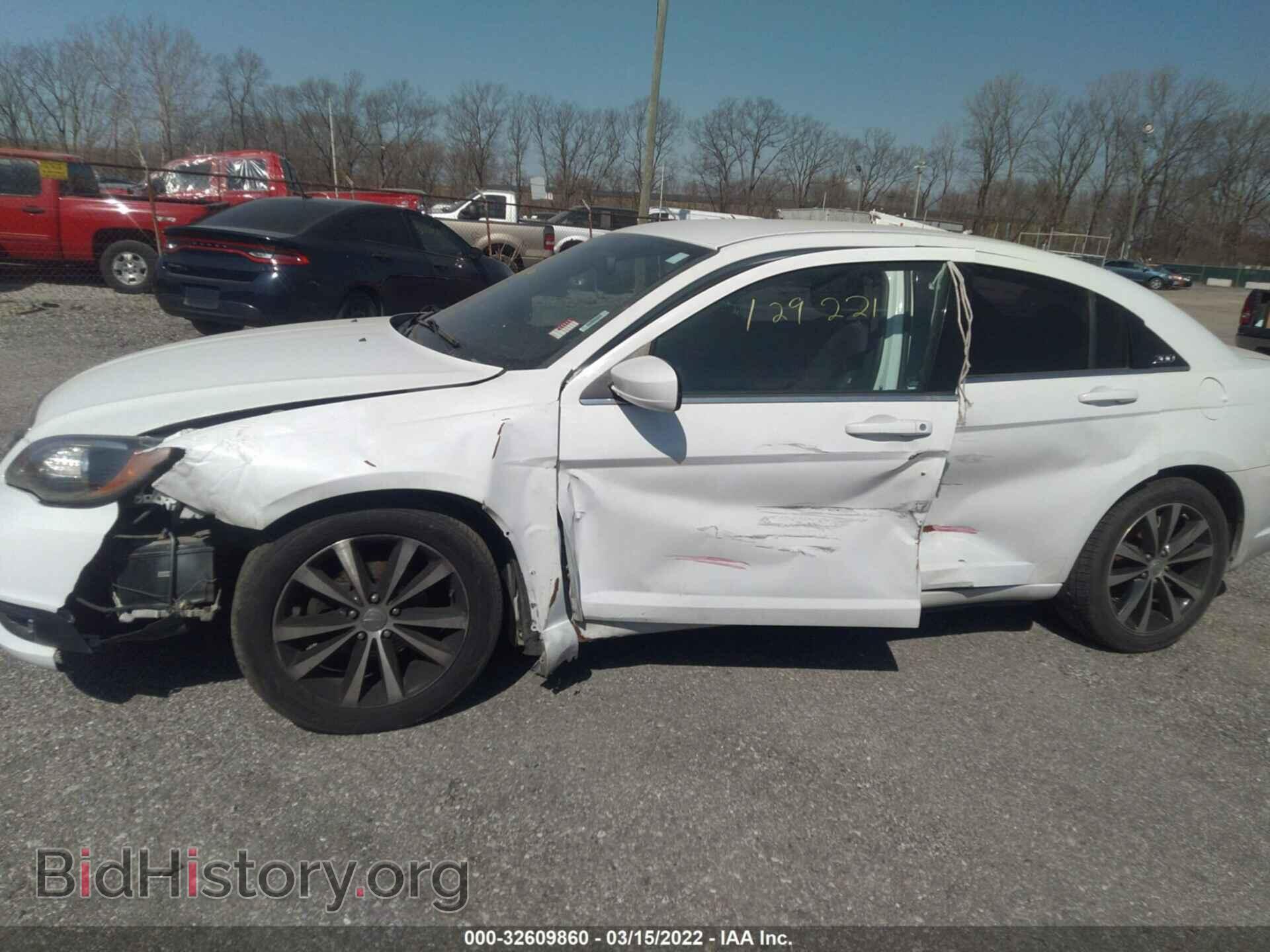 2012 CHRYSLER 200 - VIN: 1C3CCBBG3CN297853 - Фото 6