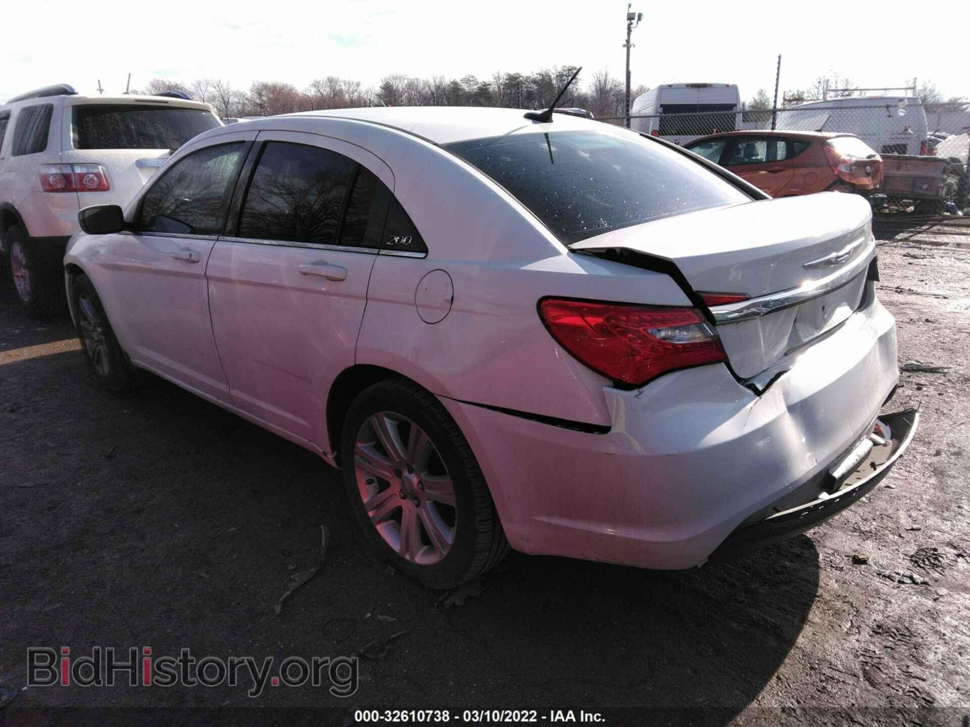 2013 CHRYSLER 200 - VIN: 1C3CCBAB7DN670044 - Фото 3