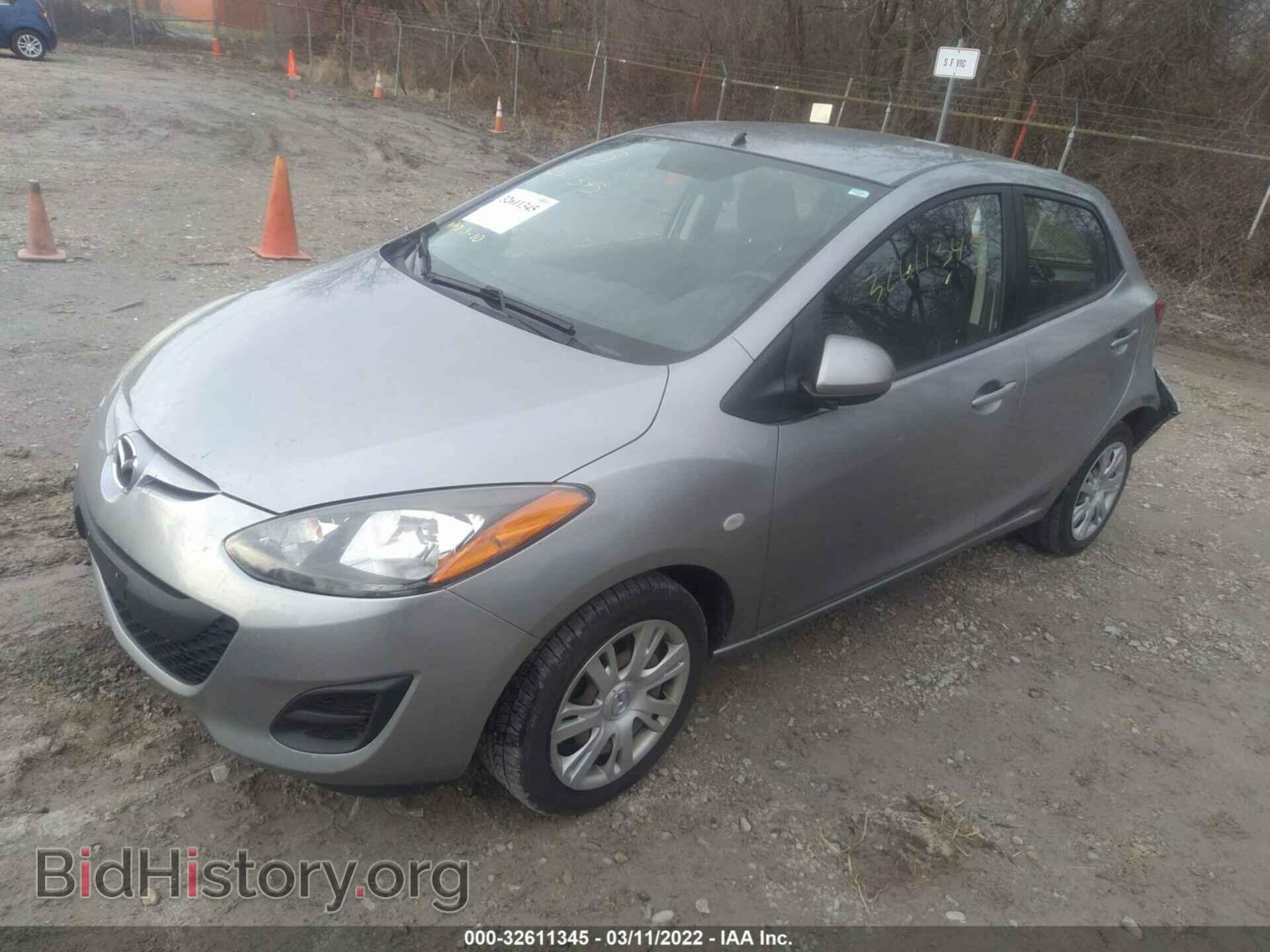 2014 MAZDA MAZDA2 - VIN: JM1DE1KY7E0174571 - Фото 2