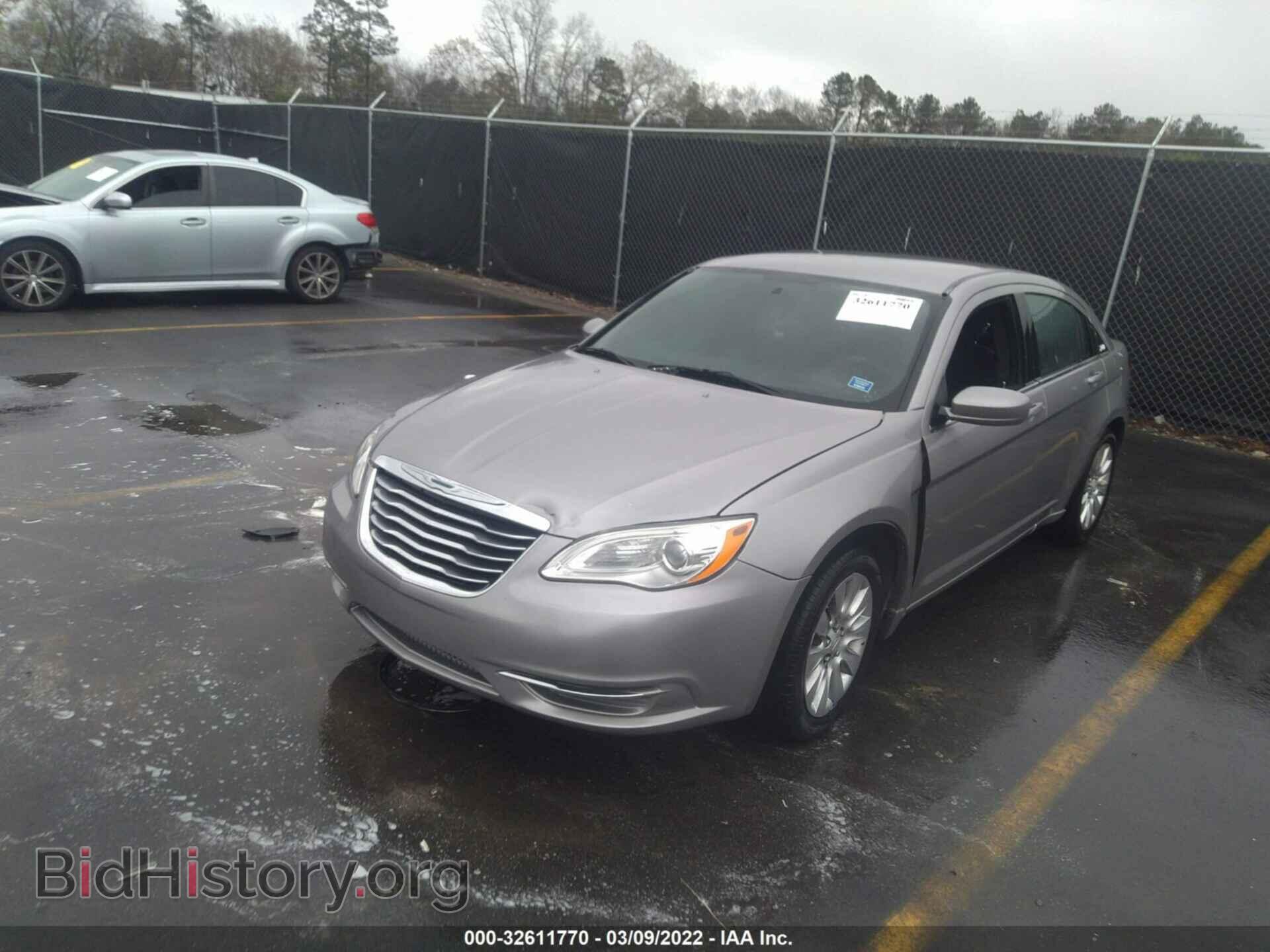 2014 CHRYSLER 200 - VIN: 1C3CCBAB4EN231370 - Фото 2