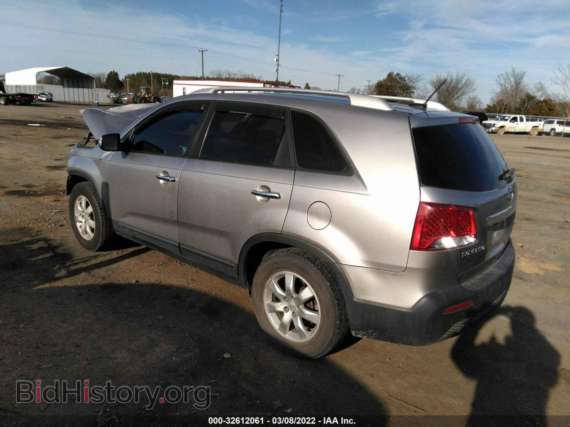 2012 KIA SORENTO - VIN: 5XYKT3A61CG303209 - Фото 3