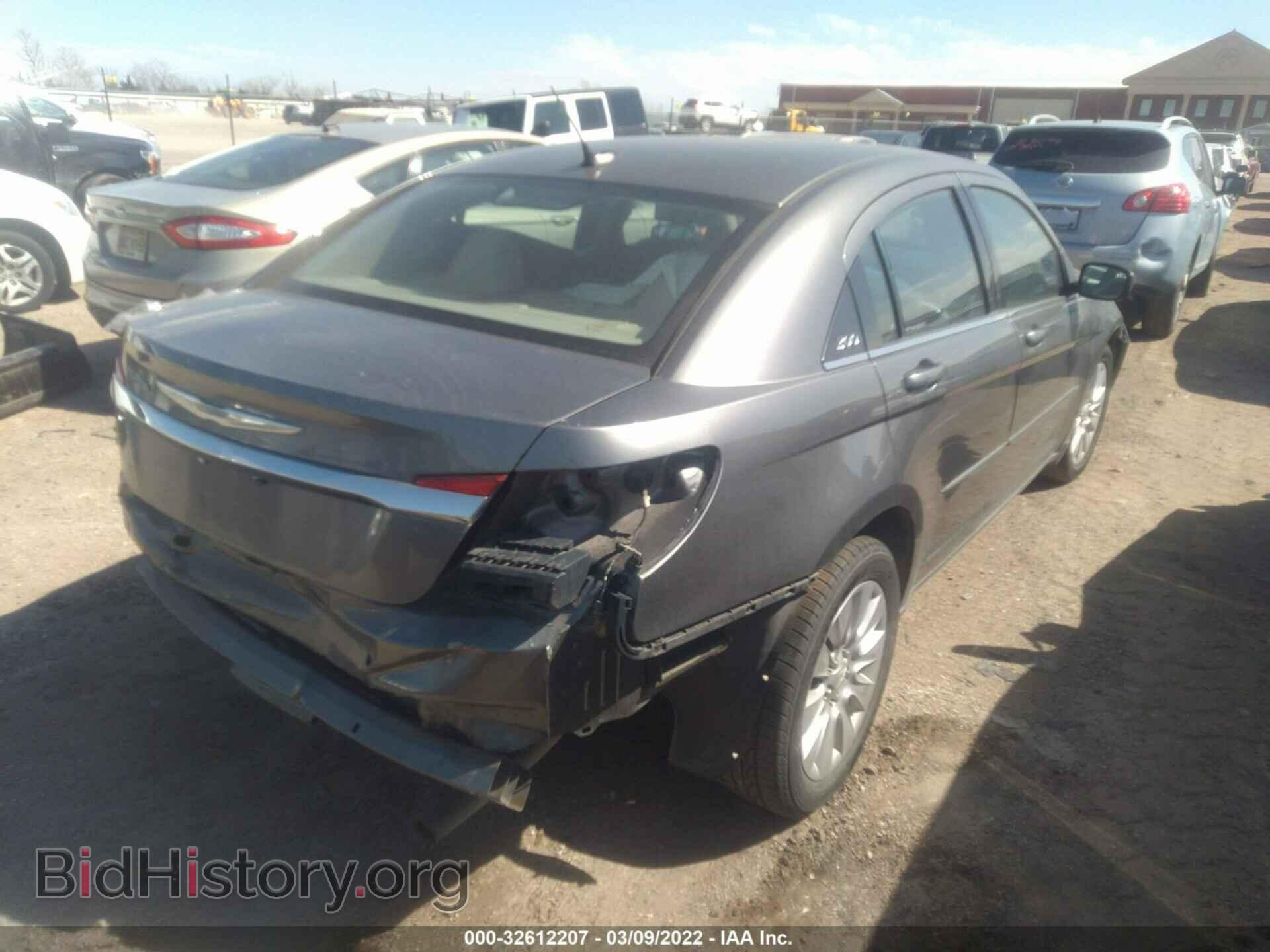 2013 CHRYSLER 200 - VIN: 1C3CCBAB5DN588653 - Фото 4