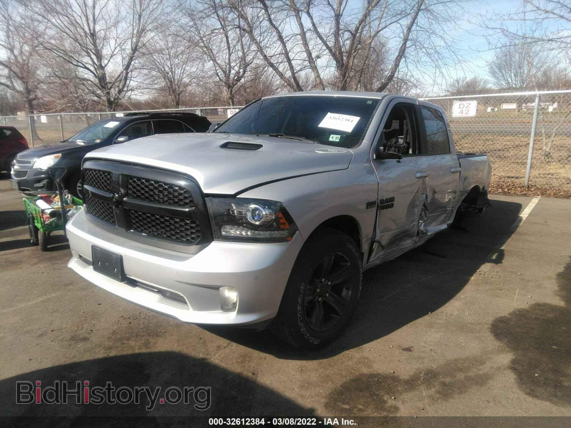 2018 RAM 1500 - VIN: 1C6RR7MT4JS136168 - Фото 2