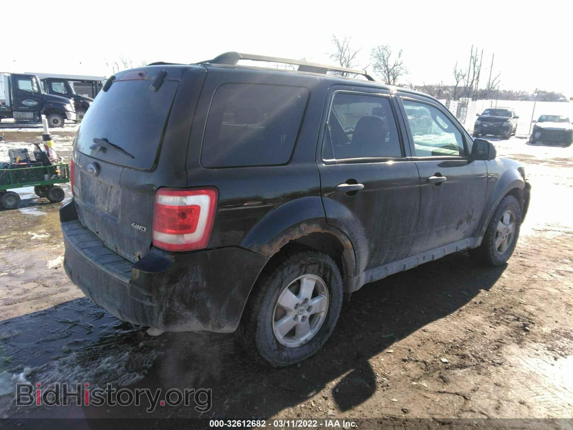 2009 FORD ESCAPE - VIN: 1FMCU93G19KD05728 - Фото 4