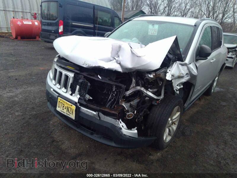 2011 Jeep COMPASS (VIN 1J4NF1FB1BD207182) — photo 6 of 11