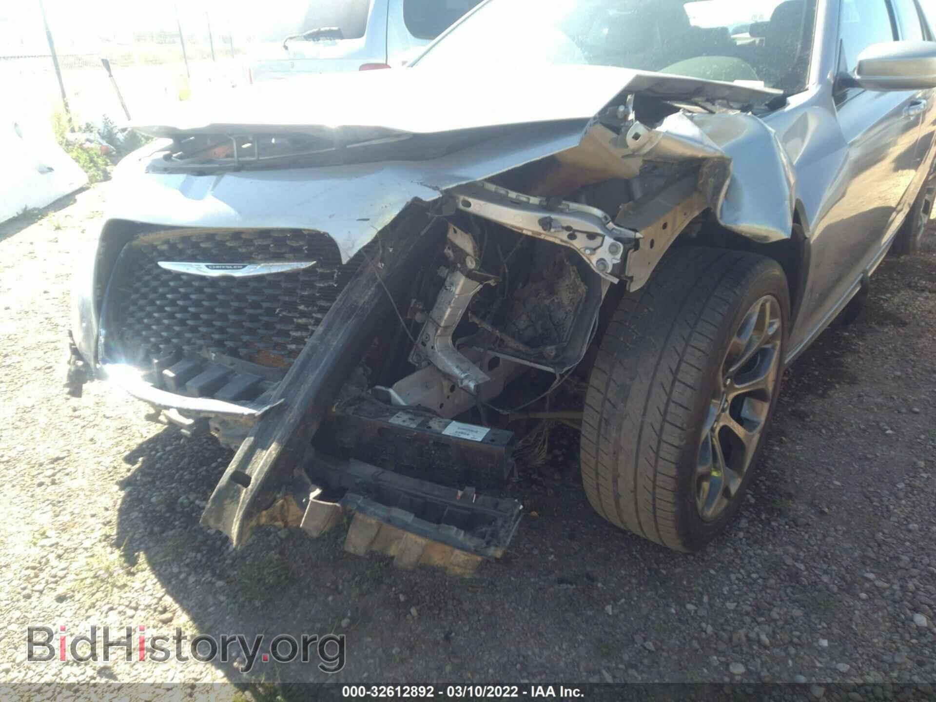 2017 CHRYSLER 300 - VIN: 2C3CCABG0HH664802 - Фото 6