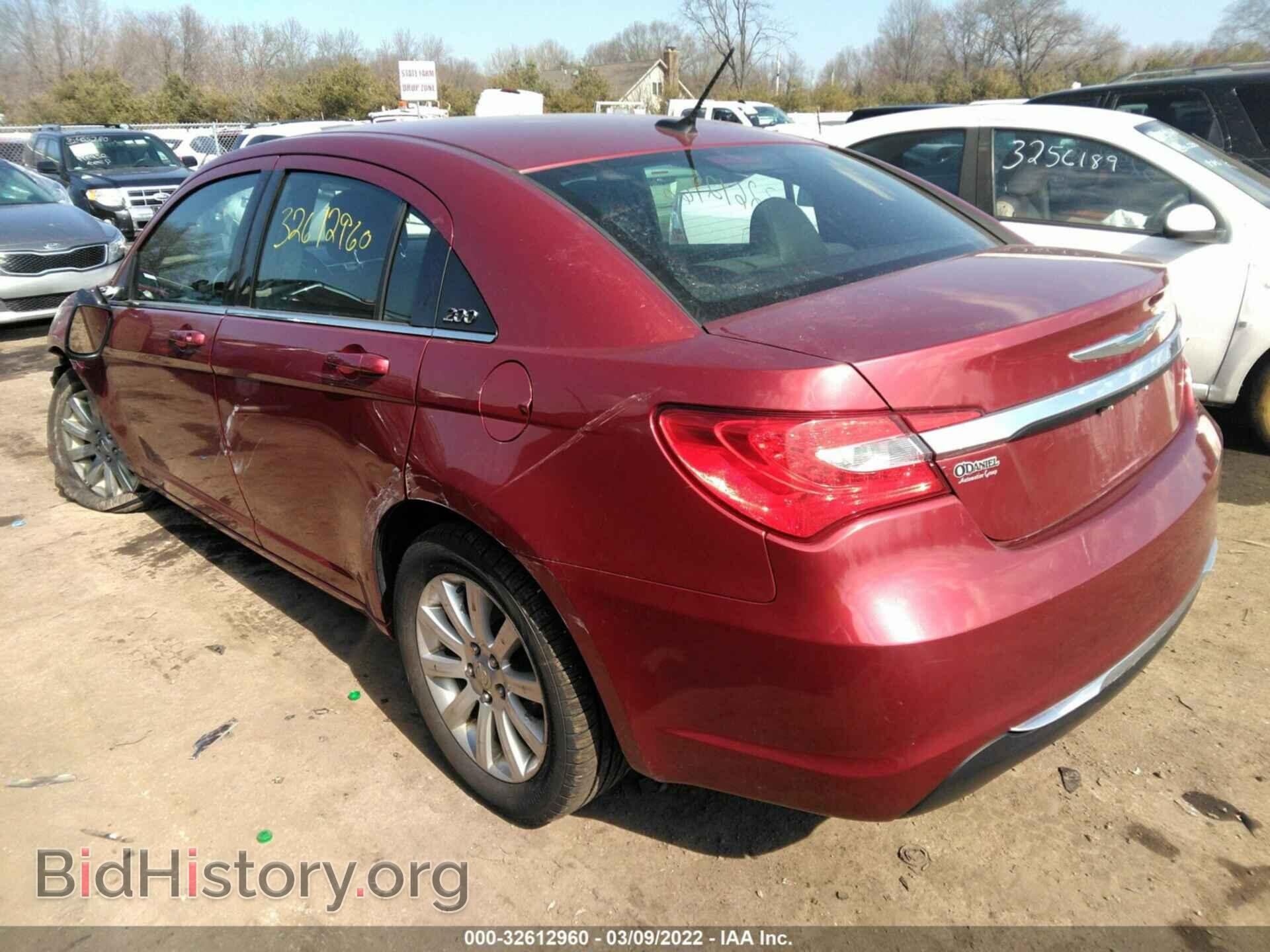 2011 CHRYSLER 200 - VIN: 1C3BC1FB2BN555234 - Фото 3
