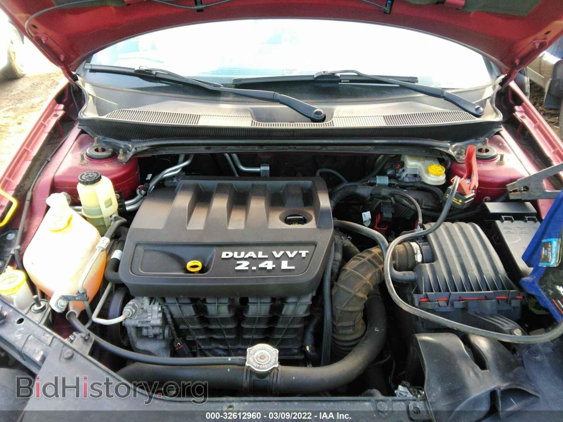 2011 CHRYSLER 200 - VIN: 1C3BC1FB2BN555234 - Фото 10