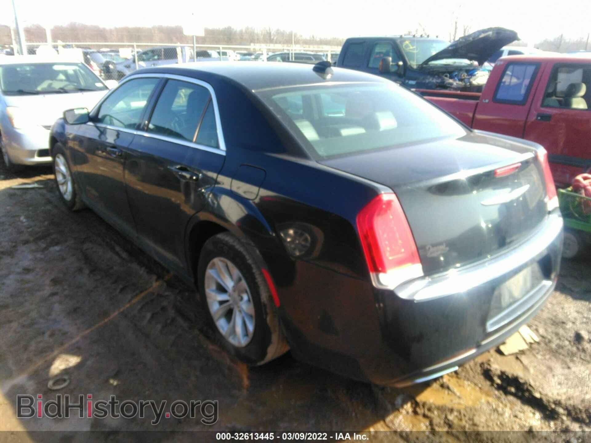 2015 CHRYSLER 300 - VIN: 2C3CCAAG4FH756302 - Фото 3