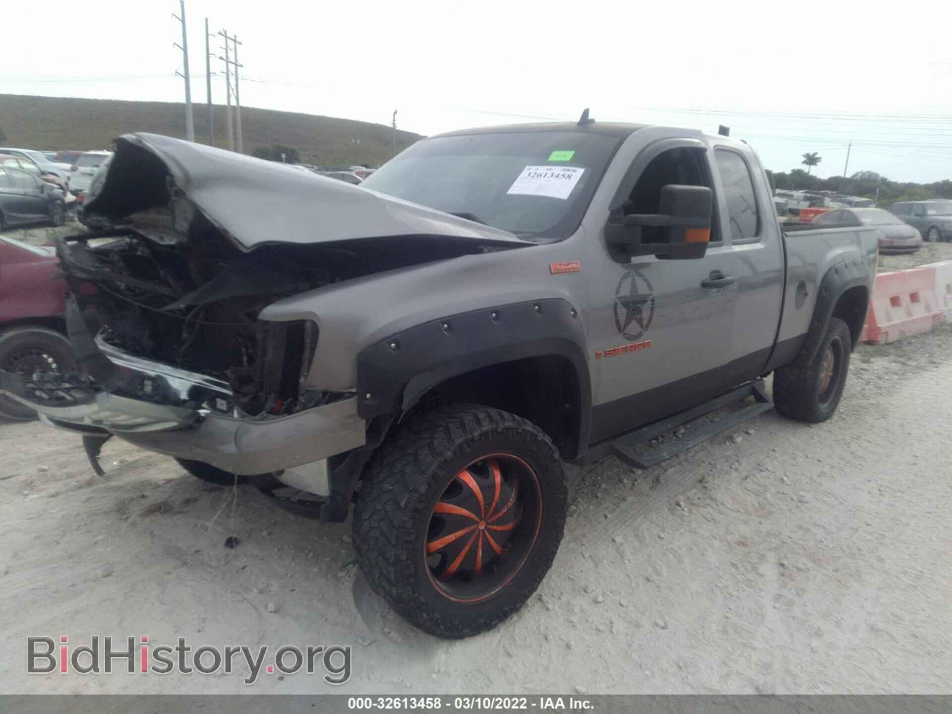 2008 GMC SIERRA 1500 - VIN: 2GTEK19J481318849 - Фото 2