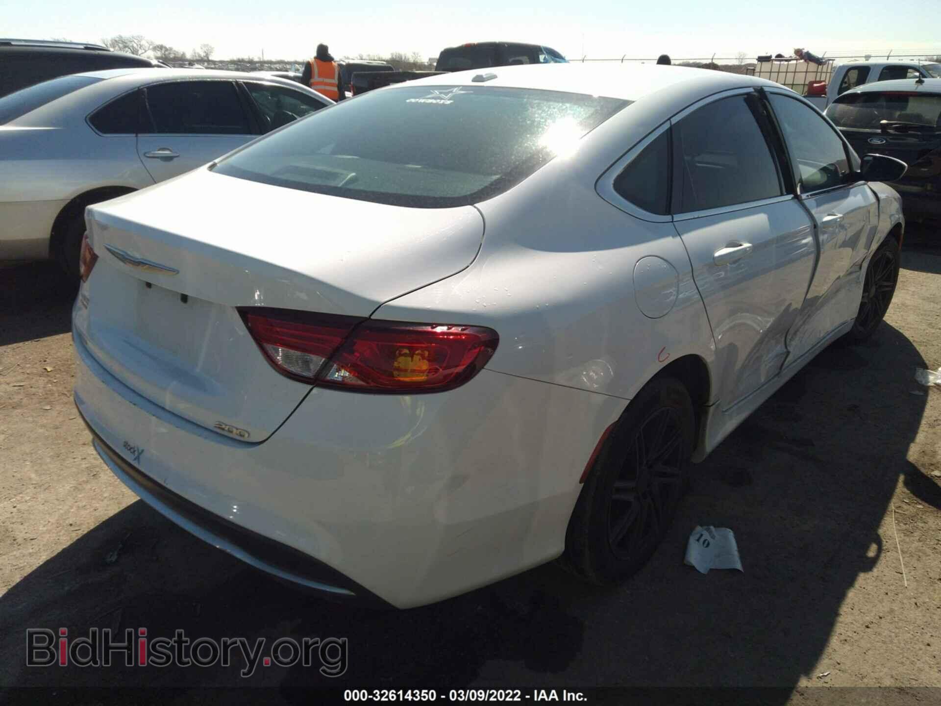 2015 CHRYSLER 200 - VIN: 1C3CCCAB6FN611575 - Photo 4