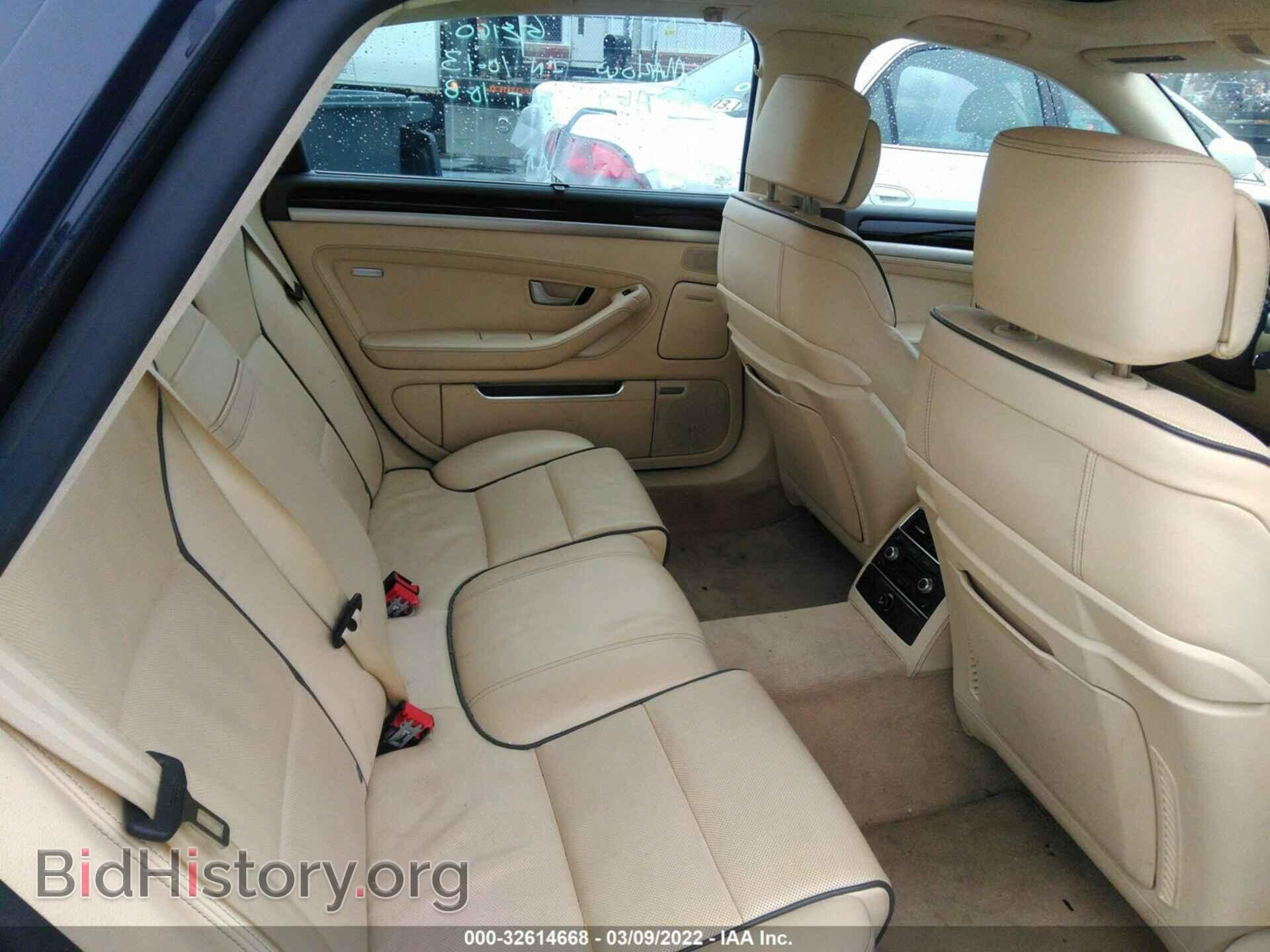 2010 AUDI A8 L - VIN: WAURVAFA7AN007172 - Фото 8