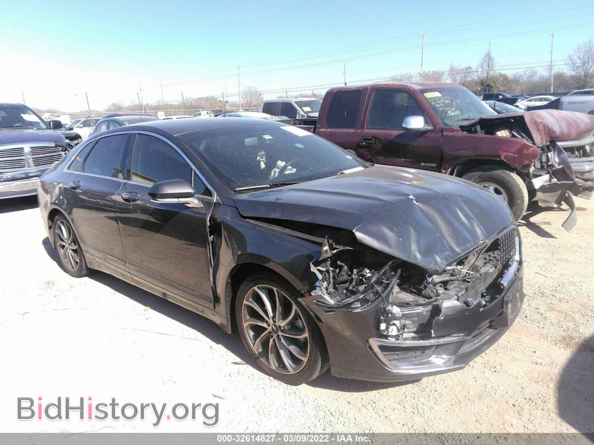 Фотография 3LN6L5A97JR626251 - LINCOLN MKZ 2018