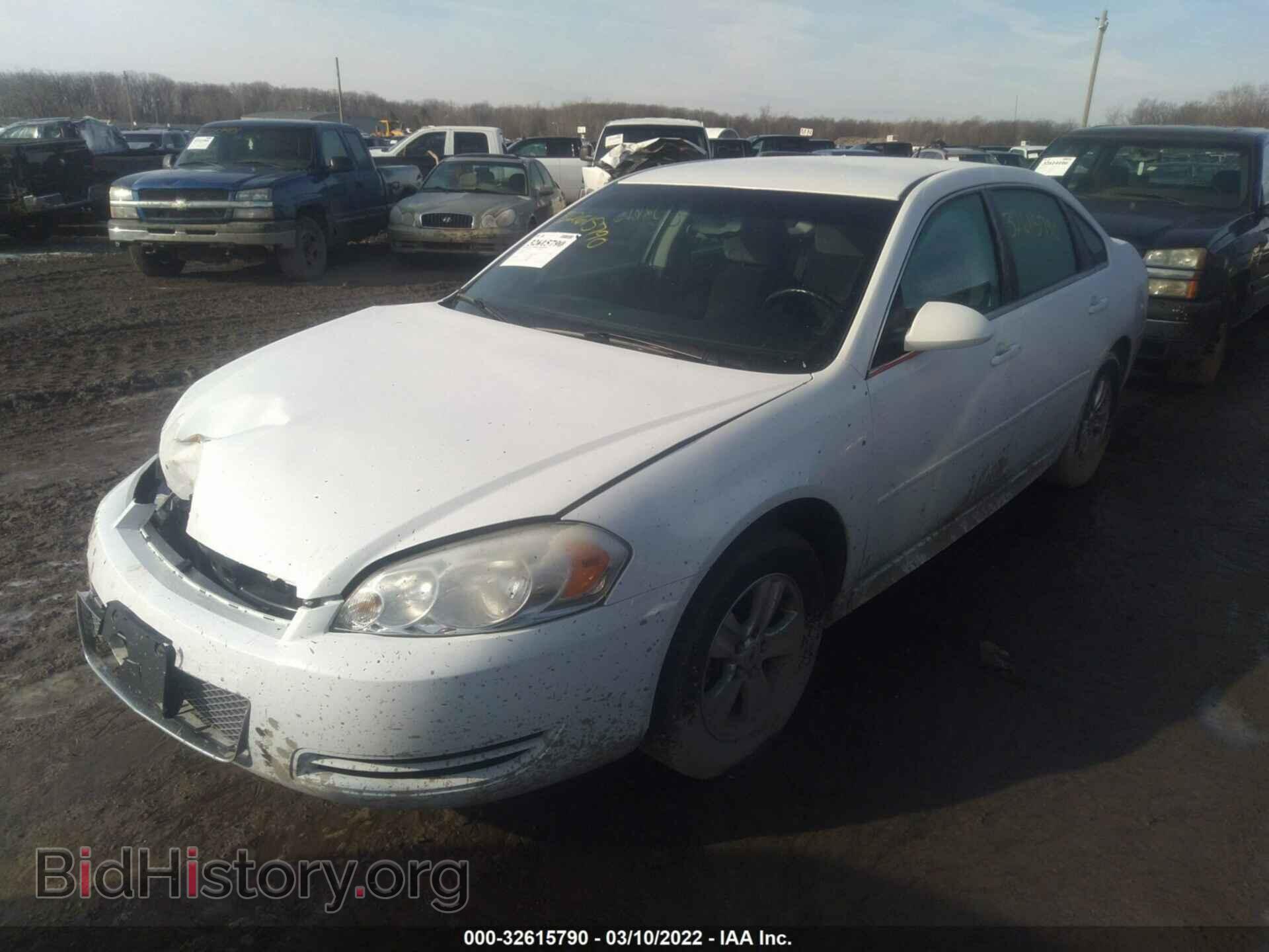 2013 CHEVROLET IMPALA - VIN: 2G1WF5E32D1219537 - Фото 2