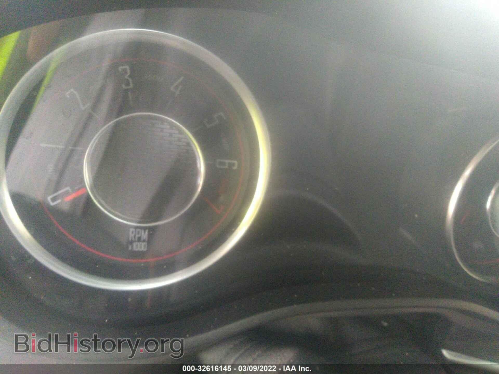 2015 DODGE CHALLENGER - VIN: 2C3CDZAG3FH704963 - Фото 7
