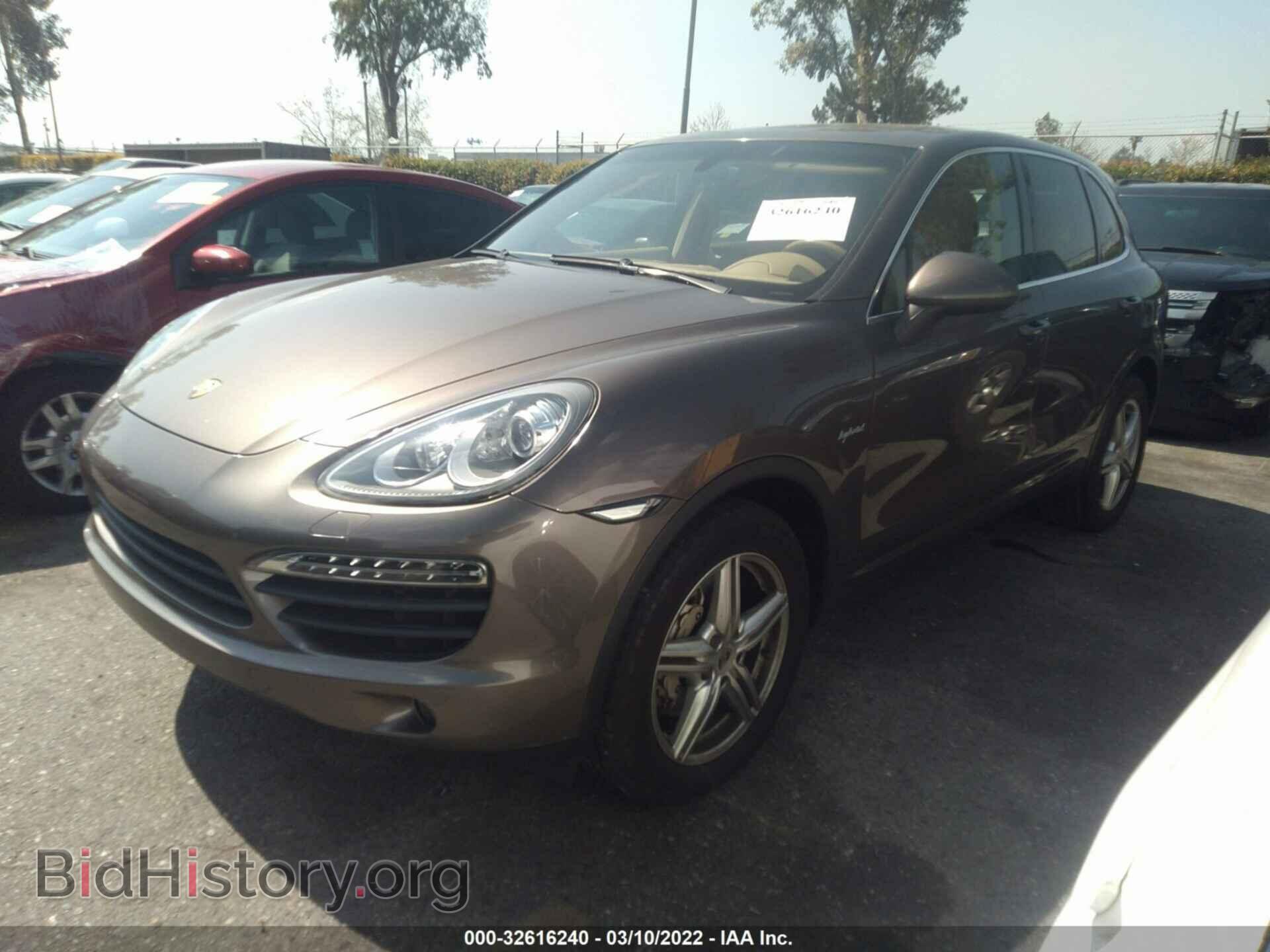 2012 PORSCHE CAYENNE - VIN: WP1AE2A21CLA91041 - Фото 2
