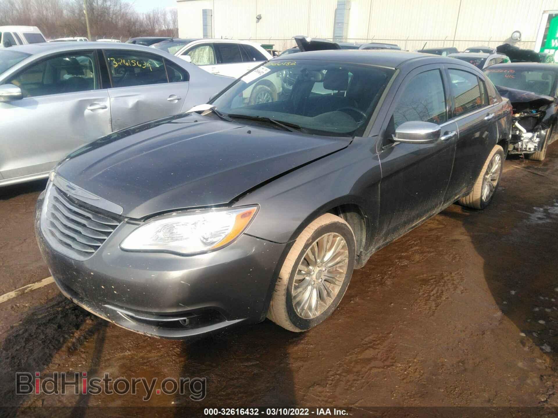 2012 CHRYSLER 200 - VIN: 1C3CCBCB8CN277679 - Фото 2