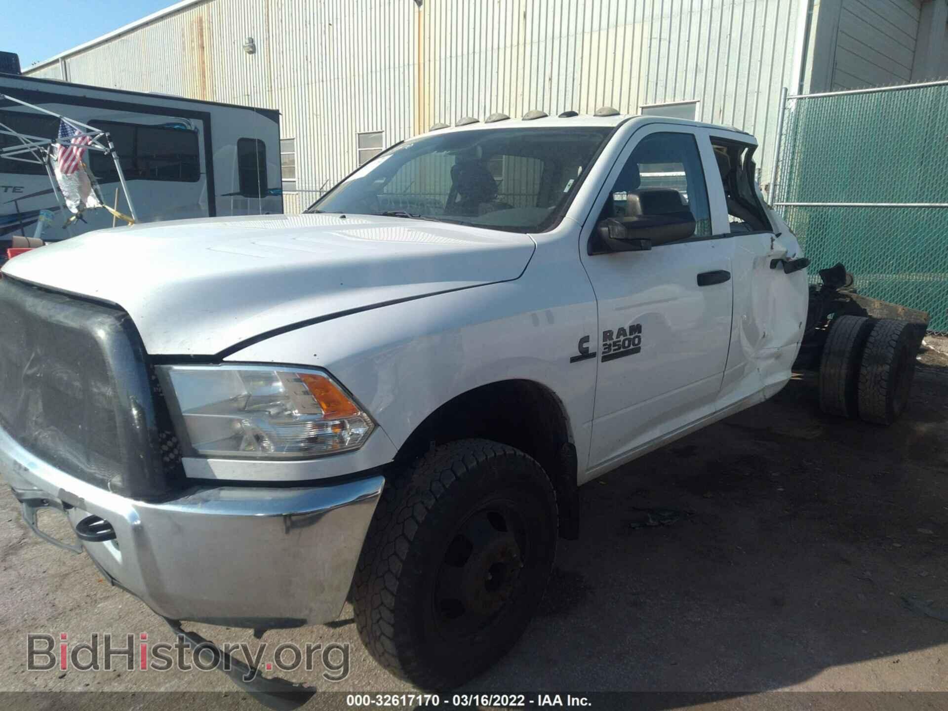 2018 RAM 3500 - VIN: 3C63RRGL2JG115808 - Фото 2