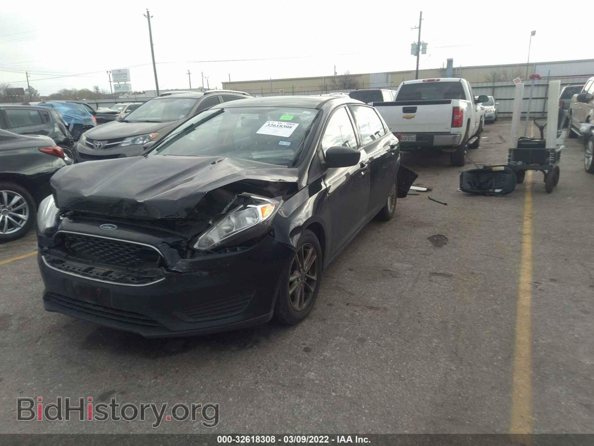 2018 FORD FOCUS - VIN: 1FADP3F27JL229451 - Фото 2