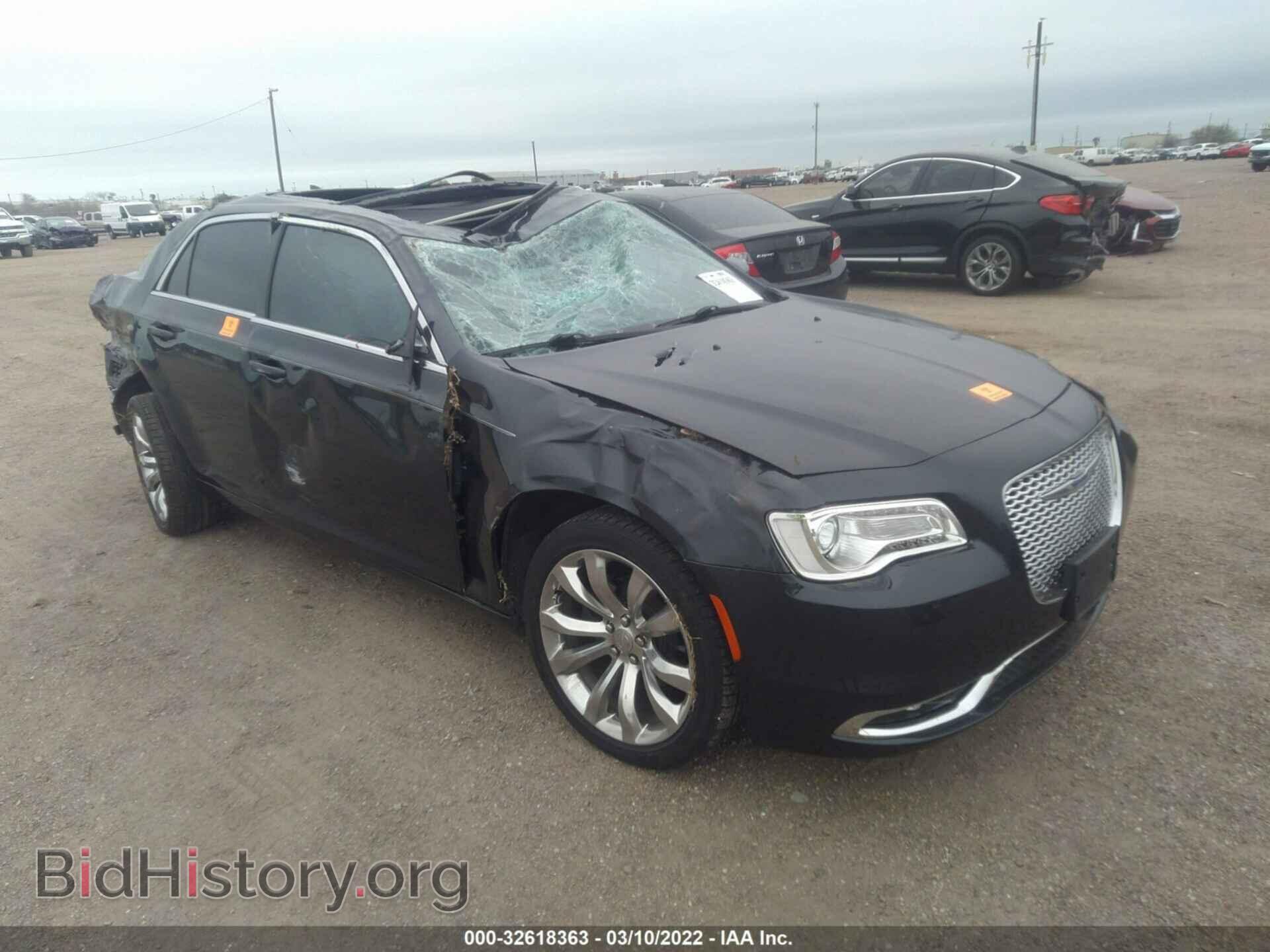 Фотография 2C3CCAAGXKH517119 - CHRYSLER 300 2019