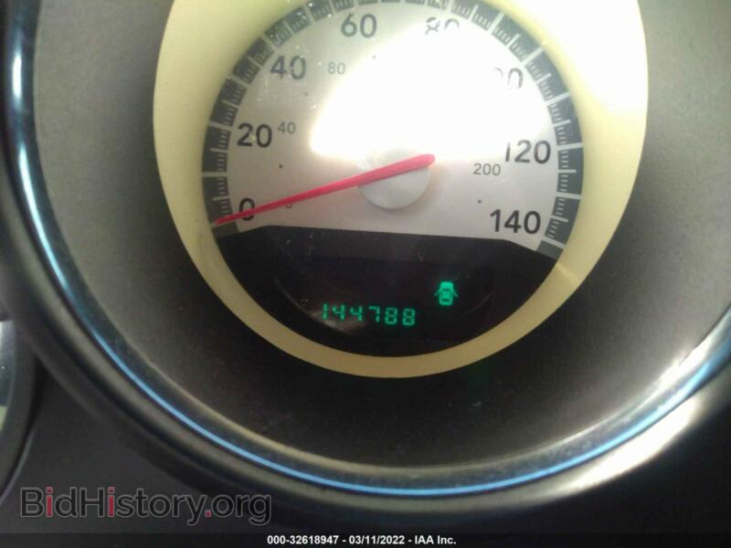 2010 Dodge CHALLENGER (VIN 2B3CJ4DV6AH205733) — photo 7 of 11
