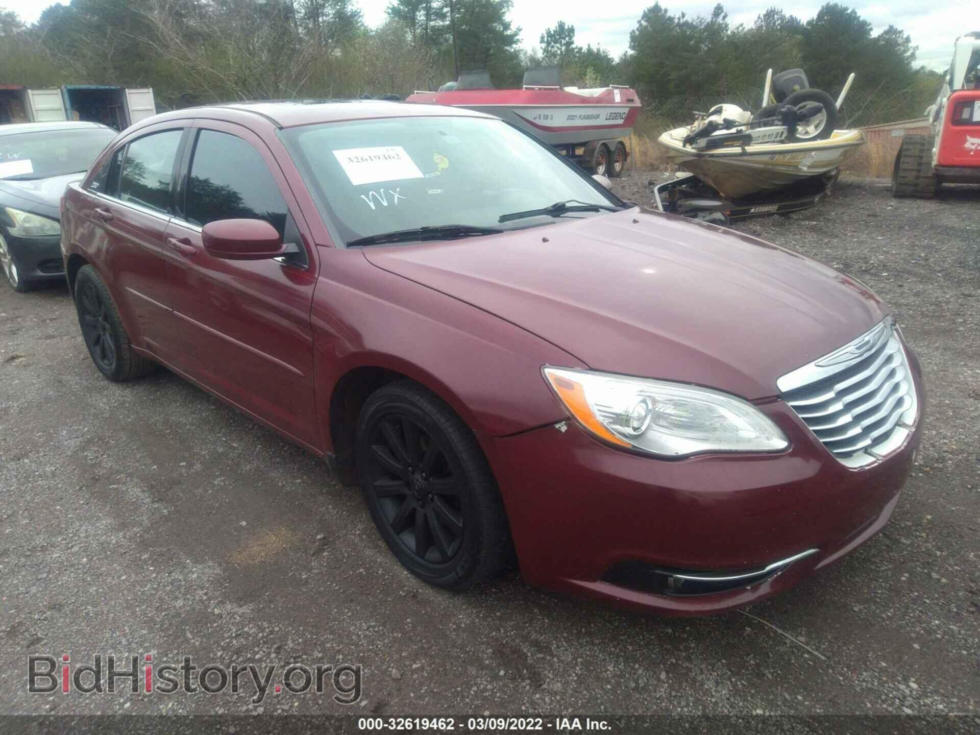 Photo 1C3BC1FGXBN553355 - CHRYSLER 200 2011