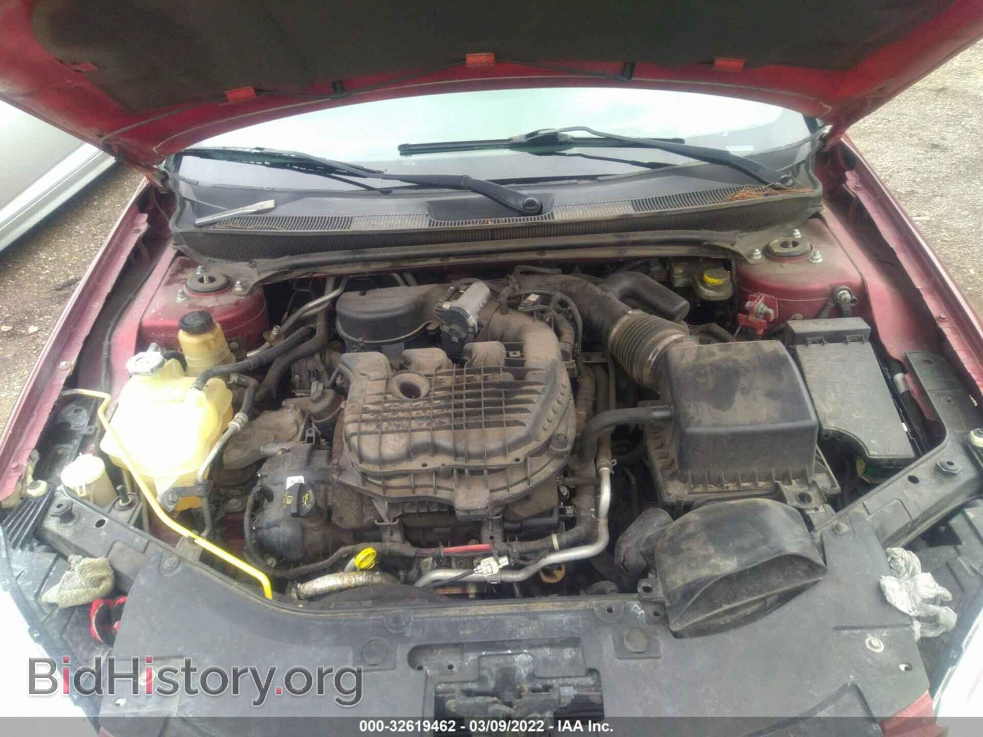 2011 CHRYSLER 200 - VIN: 1C3BC1FGXBN553355 - Фото 10