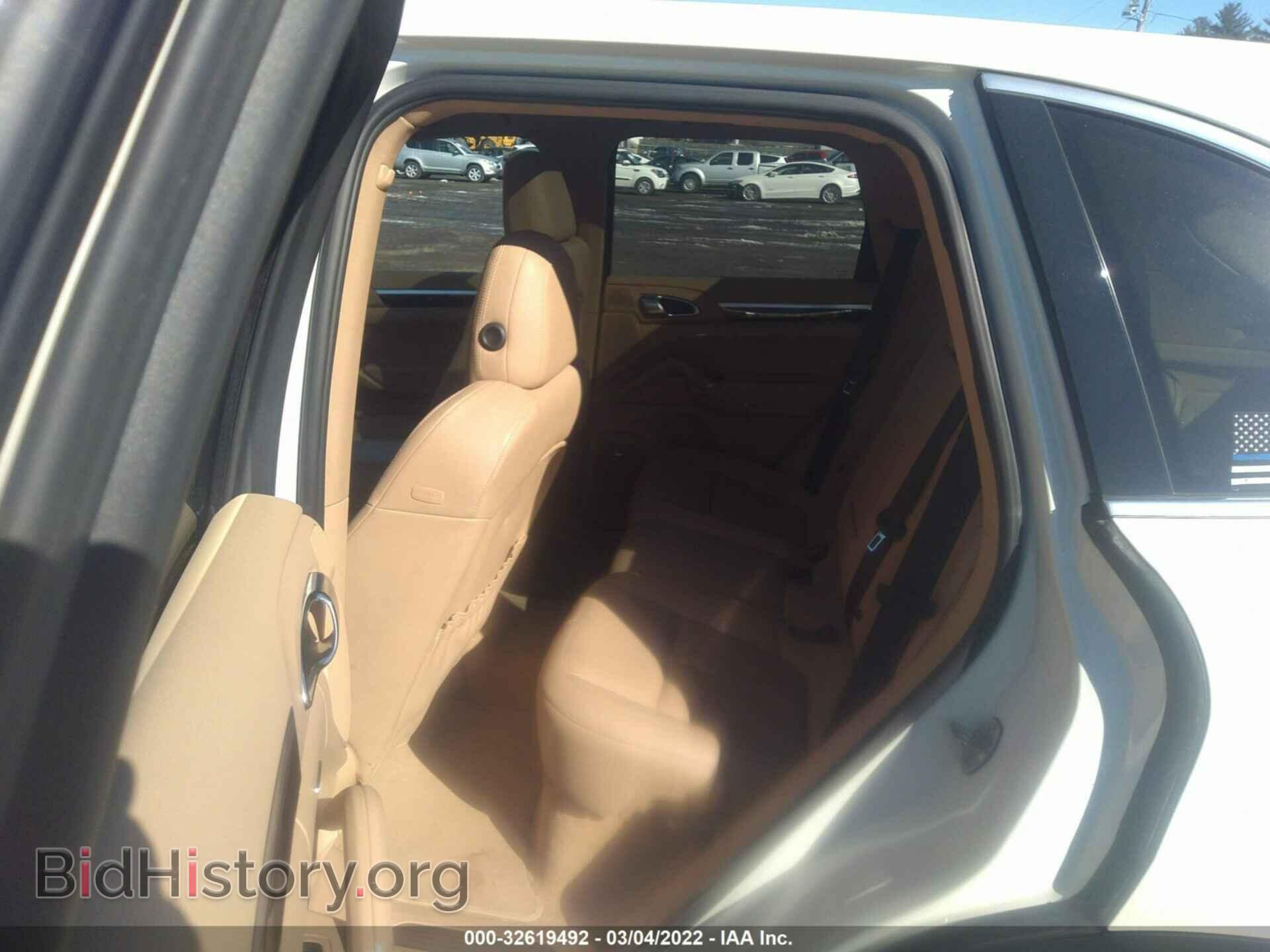 2011 PORSCHE CAYENNE - VIN: WP1AB2A27BLA52221 - Фото 8