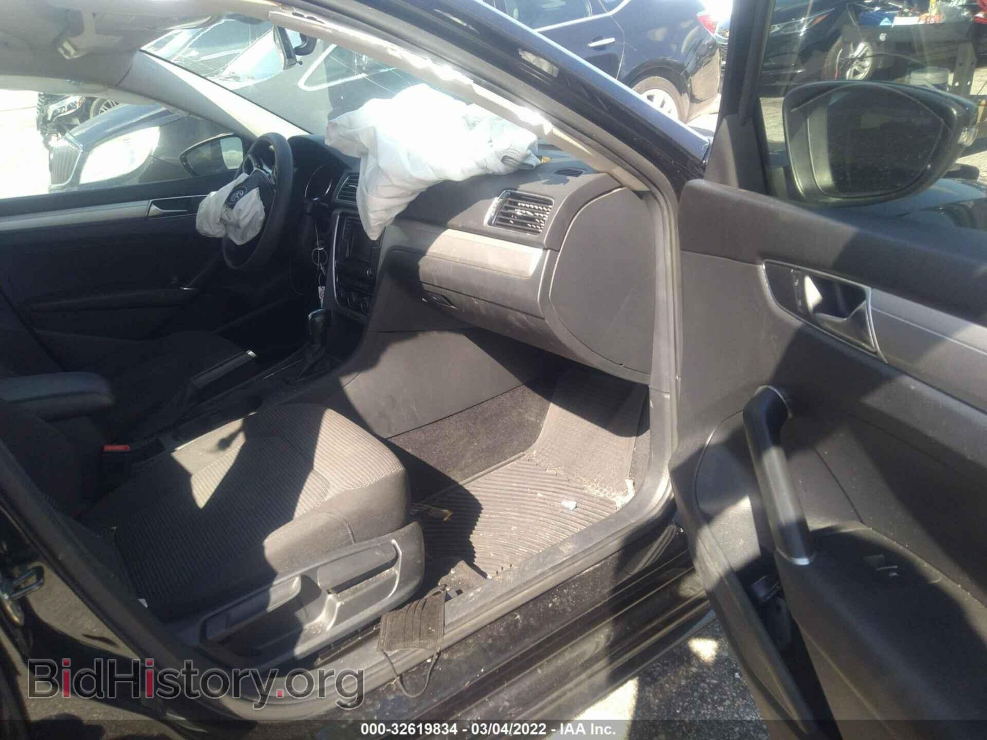 2017 VOLKSWAGEN PASSAT - VIN: 1VWAT7A35HC031815 - Фото 5