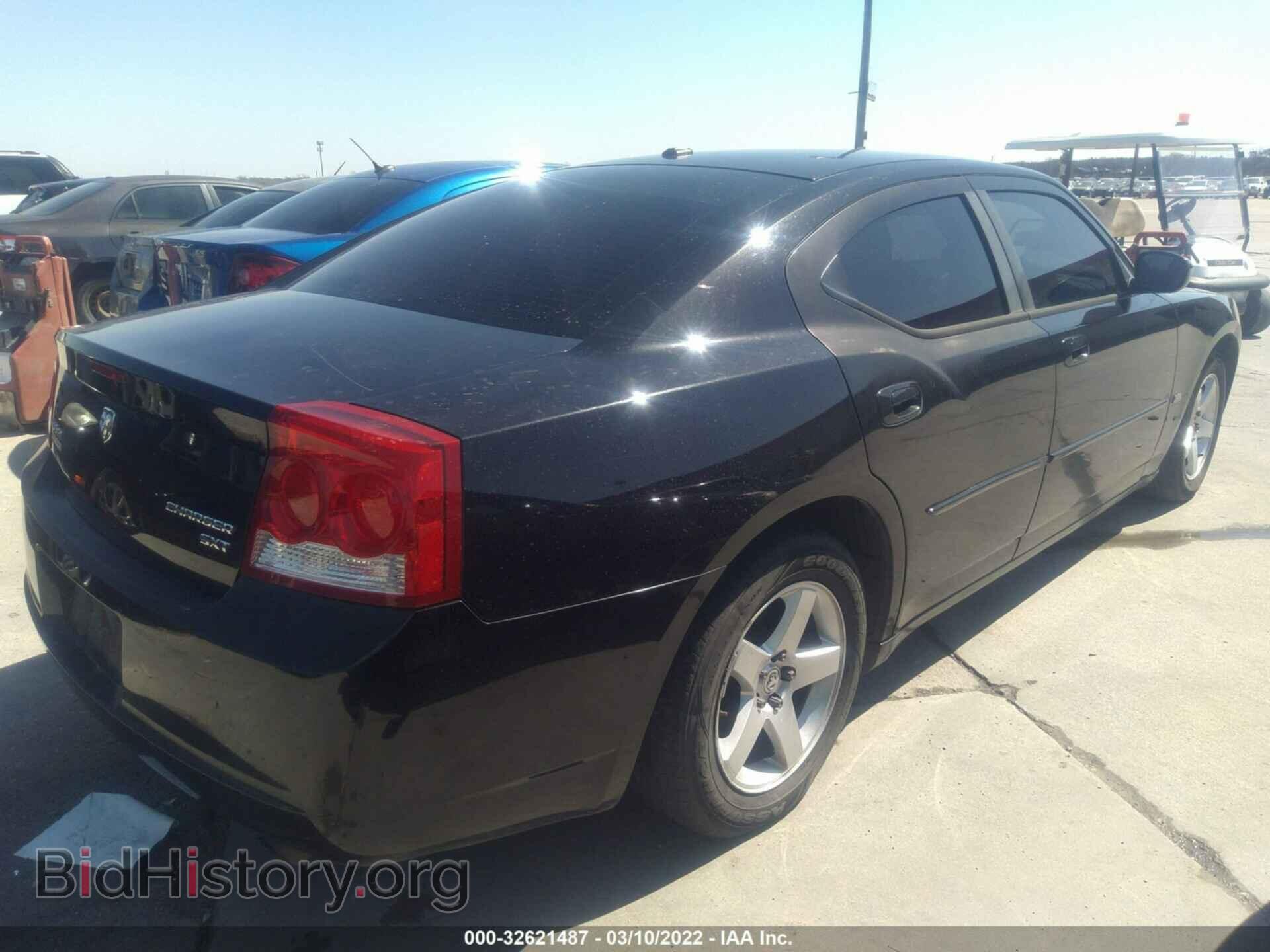 2010 DODGE CHARGER - VIN: 2B3CA3CV3AH206950 - Фото 4