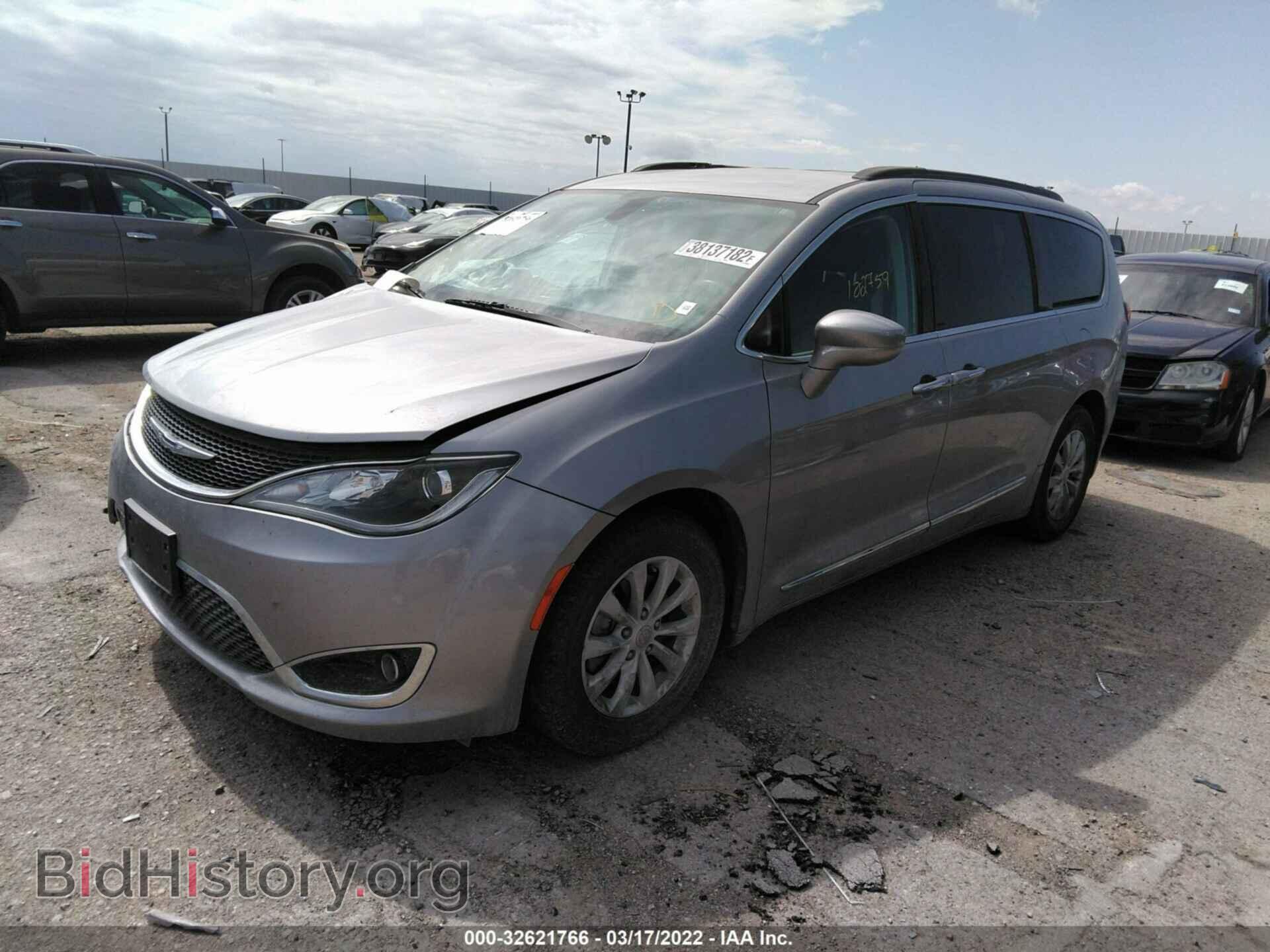 2017 CHRYSLER PACIFICA - VIN: 2C4RC1BG4HR527295 - Фото 2