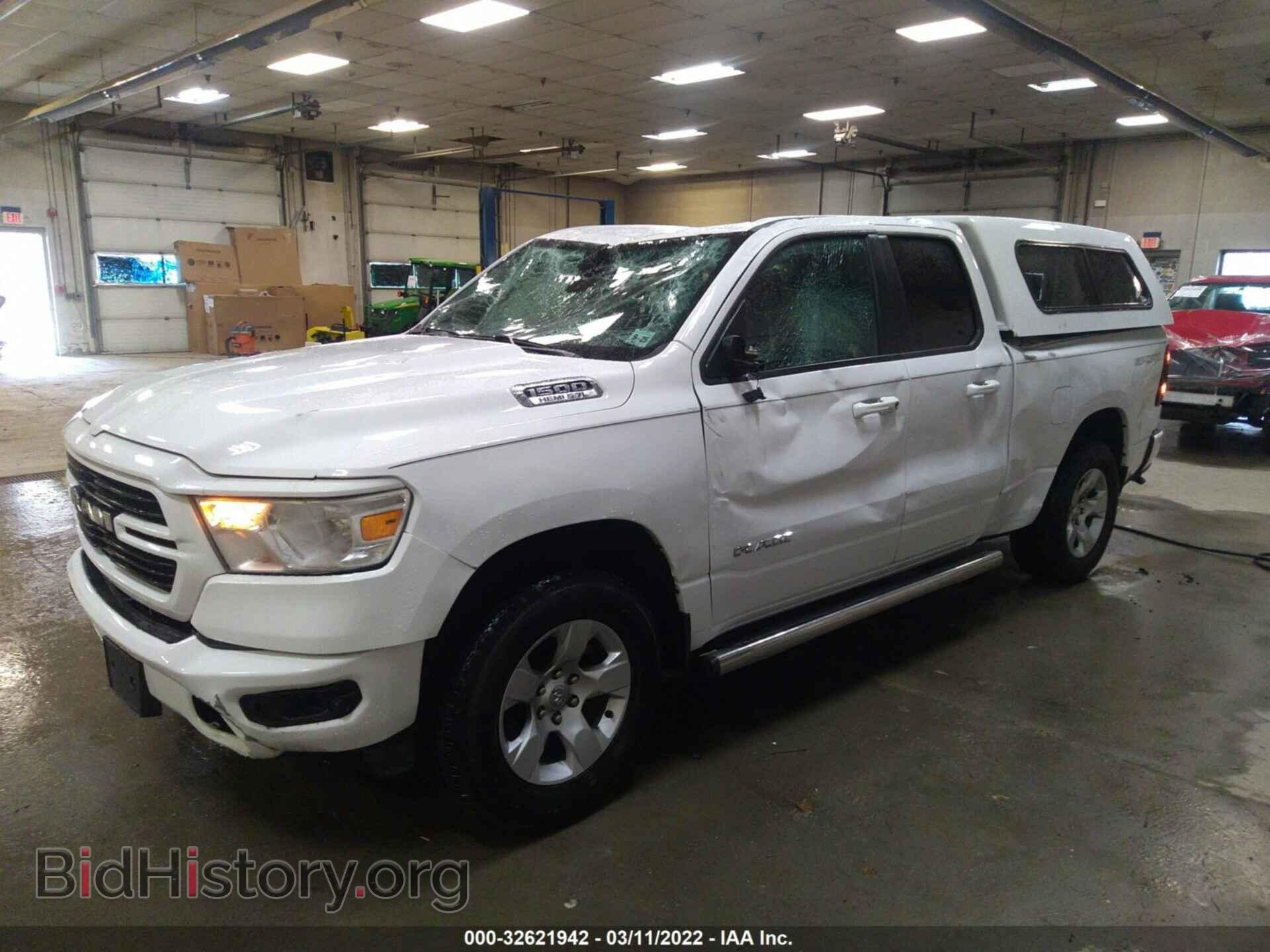 2020 RAM 1500 - VIN: 1C6SRFBT1LN116170 - Фото 2