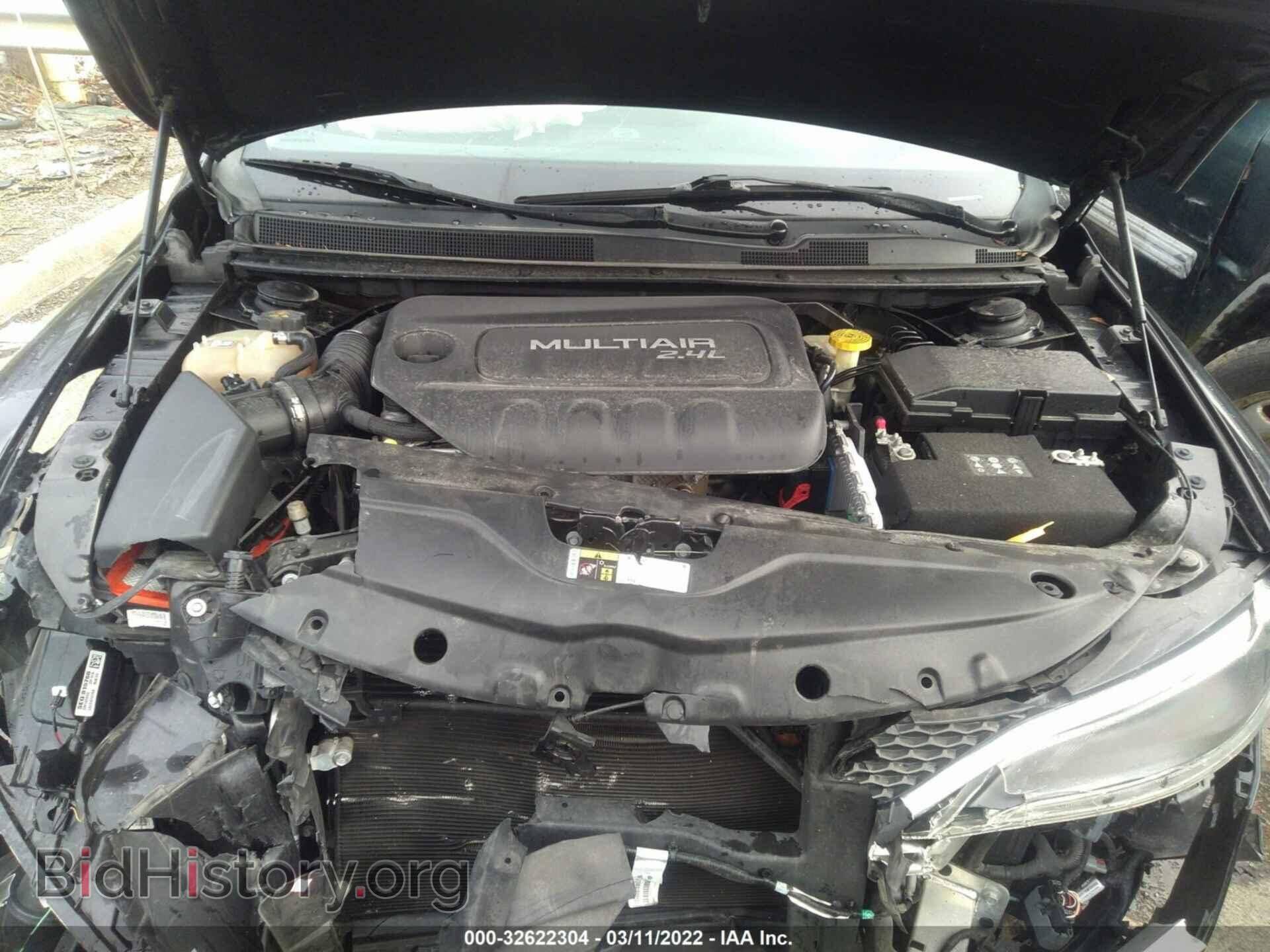 2016 CHRYSLER 200 - VIN: 1C3CCCAB5GN147860 - Фото 10