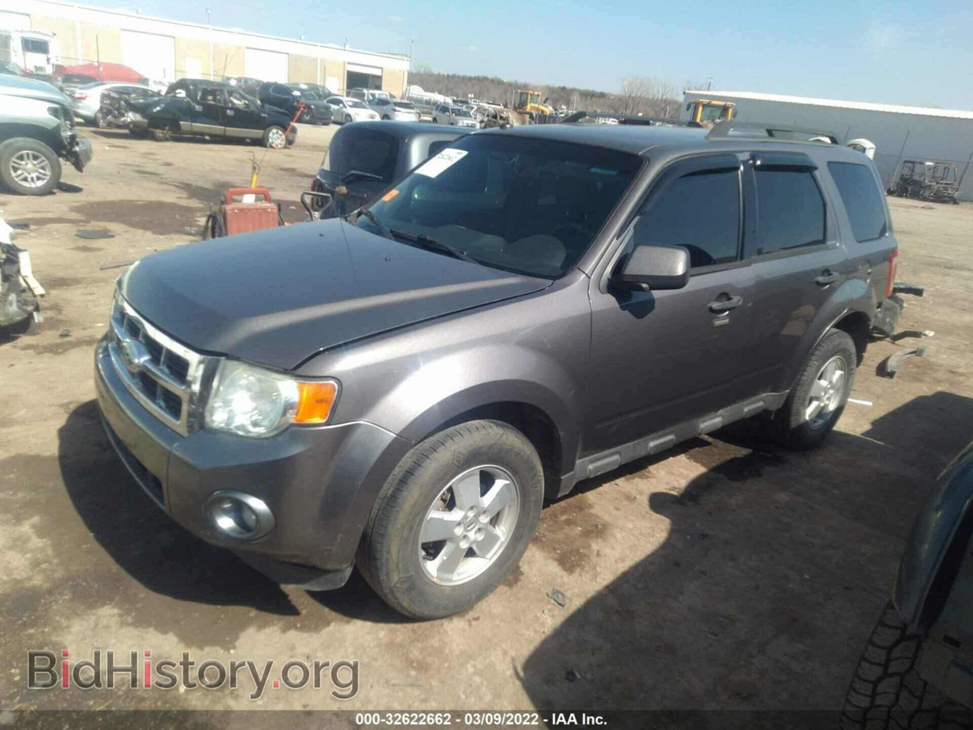 2011 FORD ESCAPE - VIN: 1FMCU0D73BKC51235 - Фото 2
