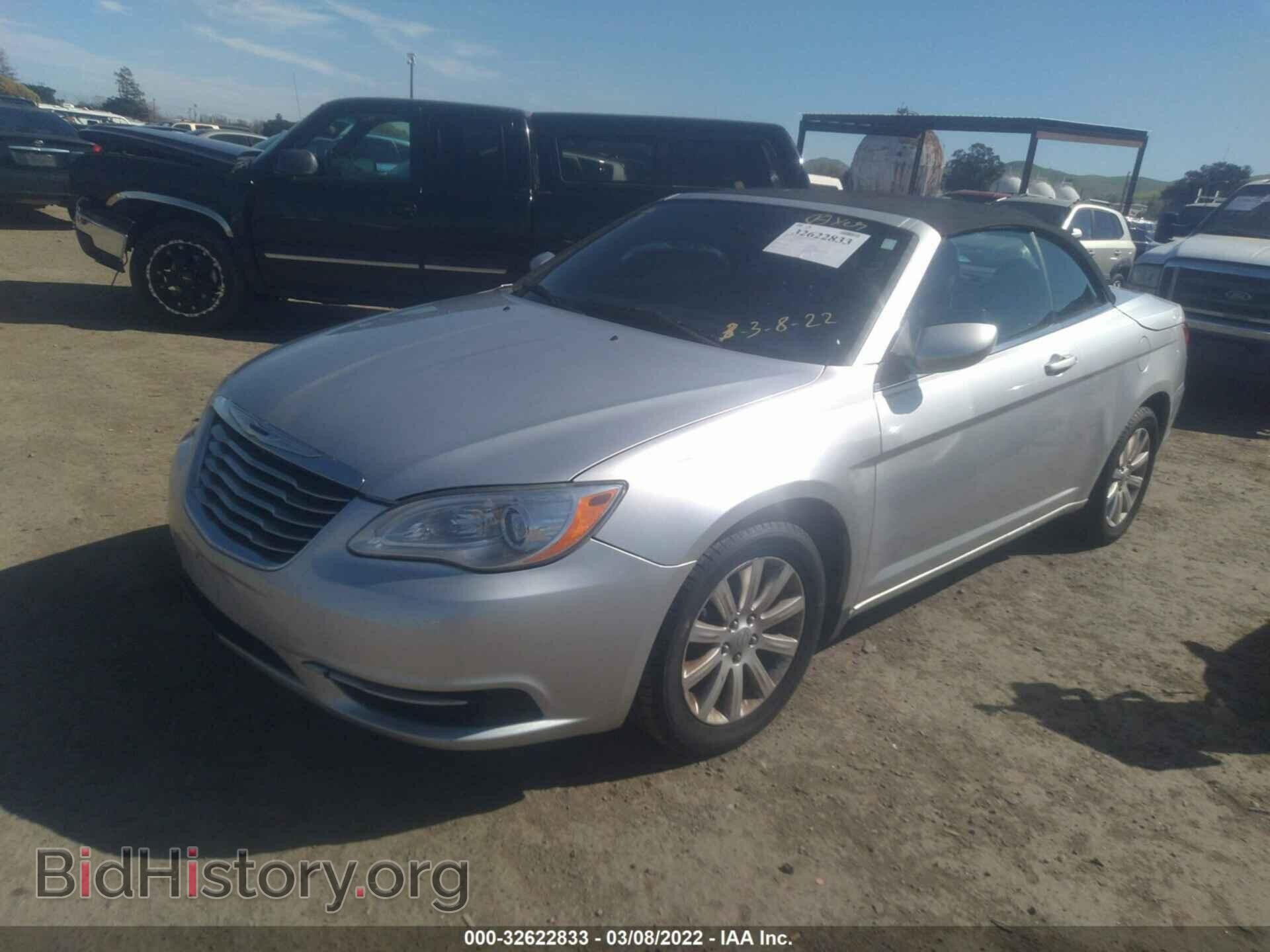 2012 CHRYSLER 200 - VIN: 1C3BCBEB3CN218452 - Photo 2