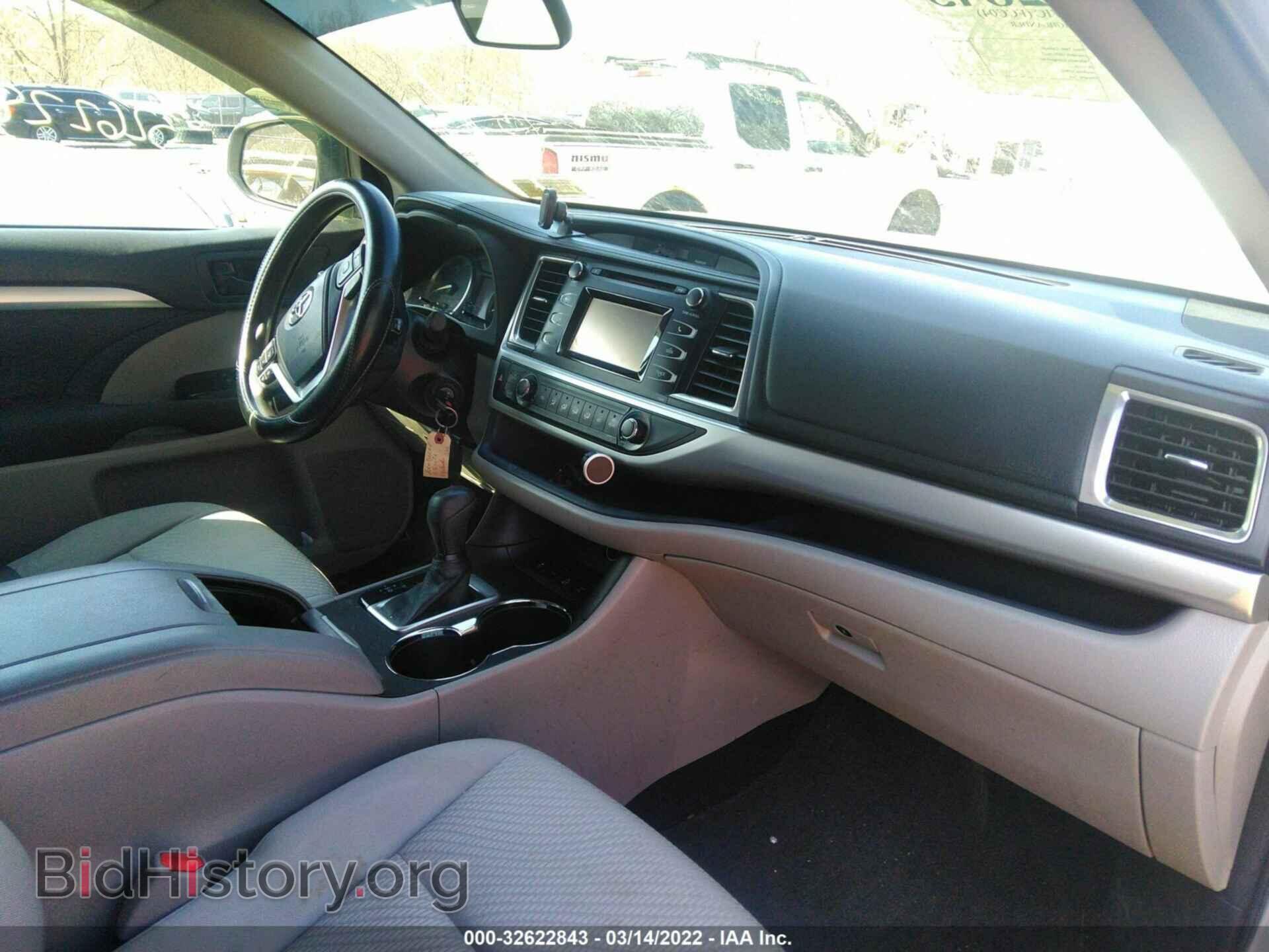2014 TOYOTA HIGHLANDER - VIN: 5TDBKRFH9ES018697 - Фото 5