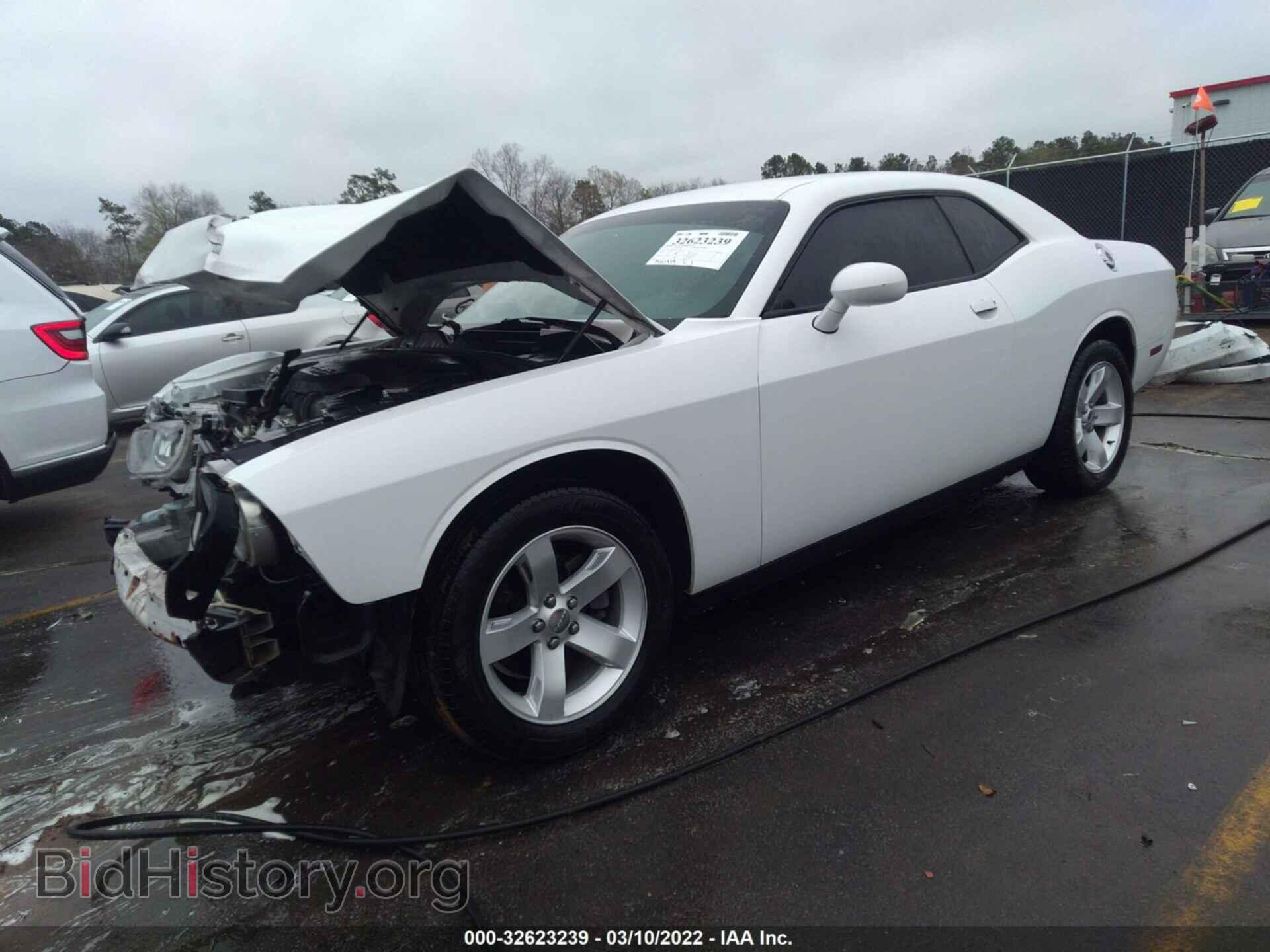 2011 DODGE CHALLENGER - VIN: 2B3CJ4DG2BH576424 - Фото 2