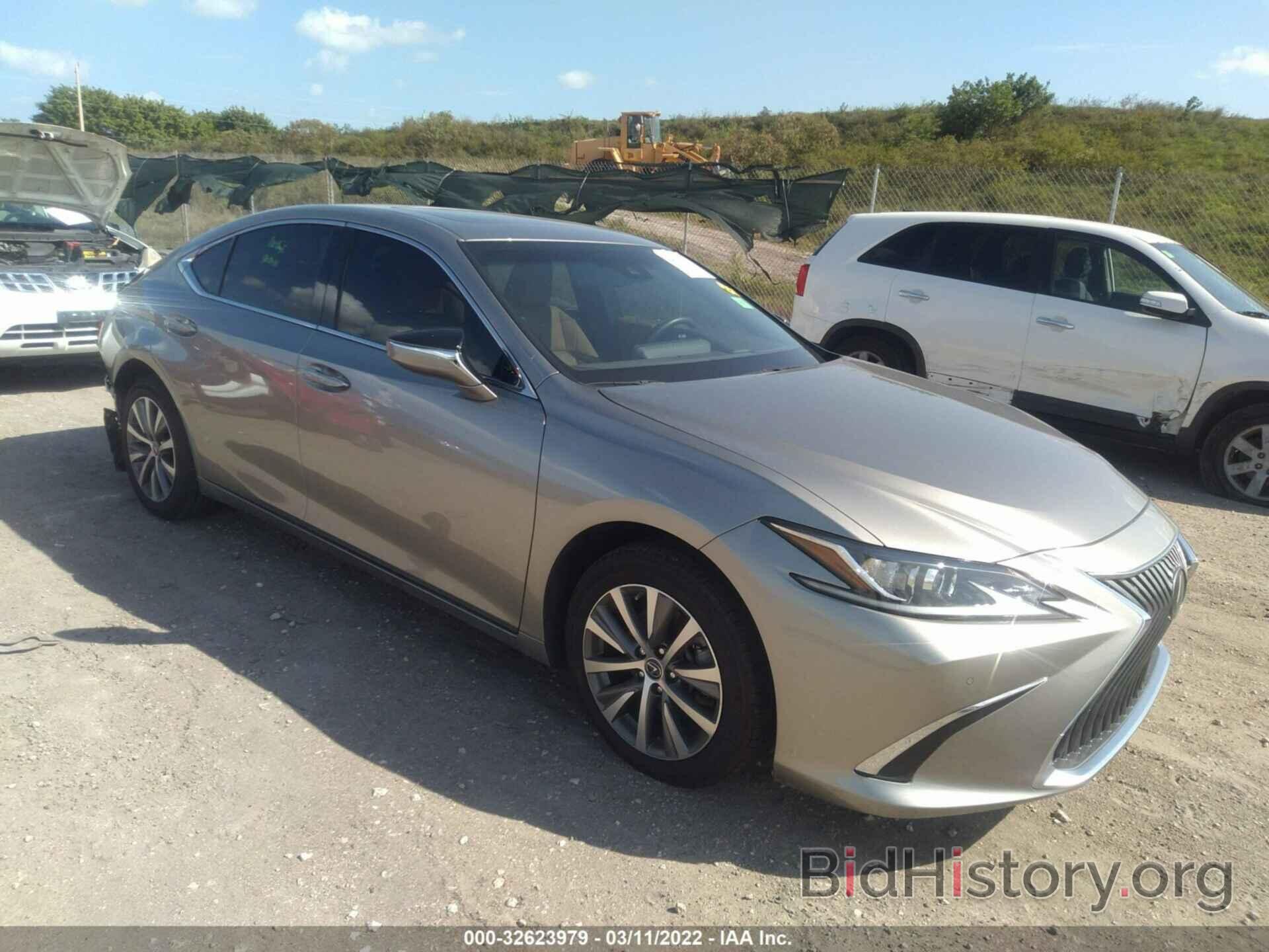 Photo 58ADZ1B11MU097425 - LEXUS ES 2021