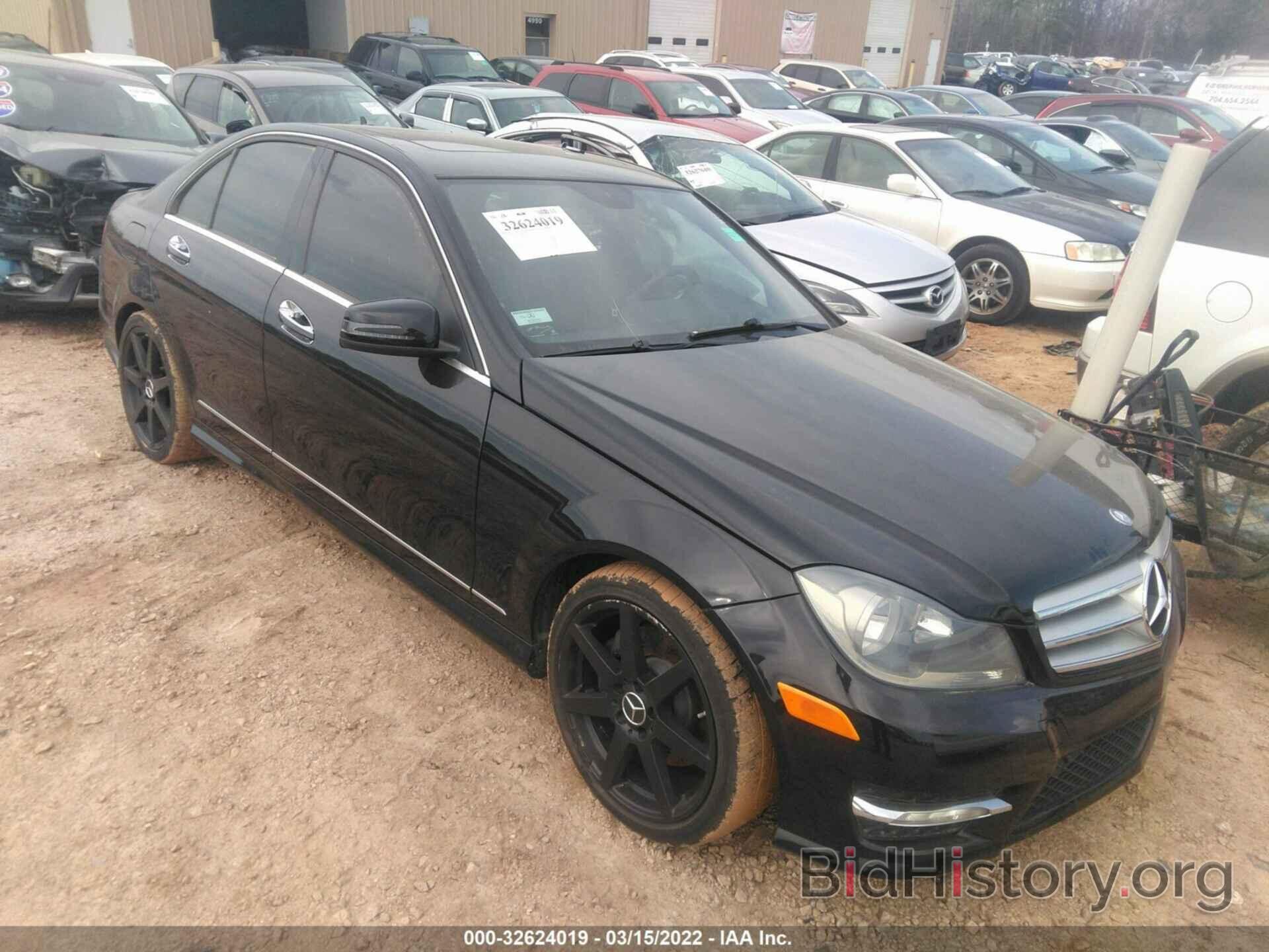 Photo WDDGF5HB4DA769008 - MERCEDES-BENZ C-CLASS 2013