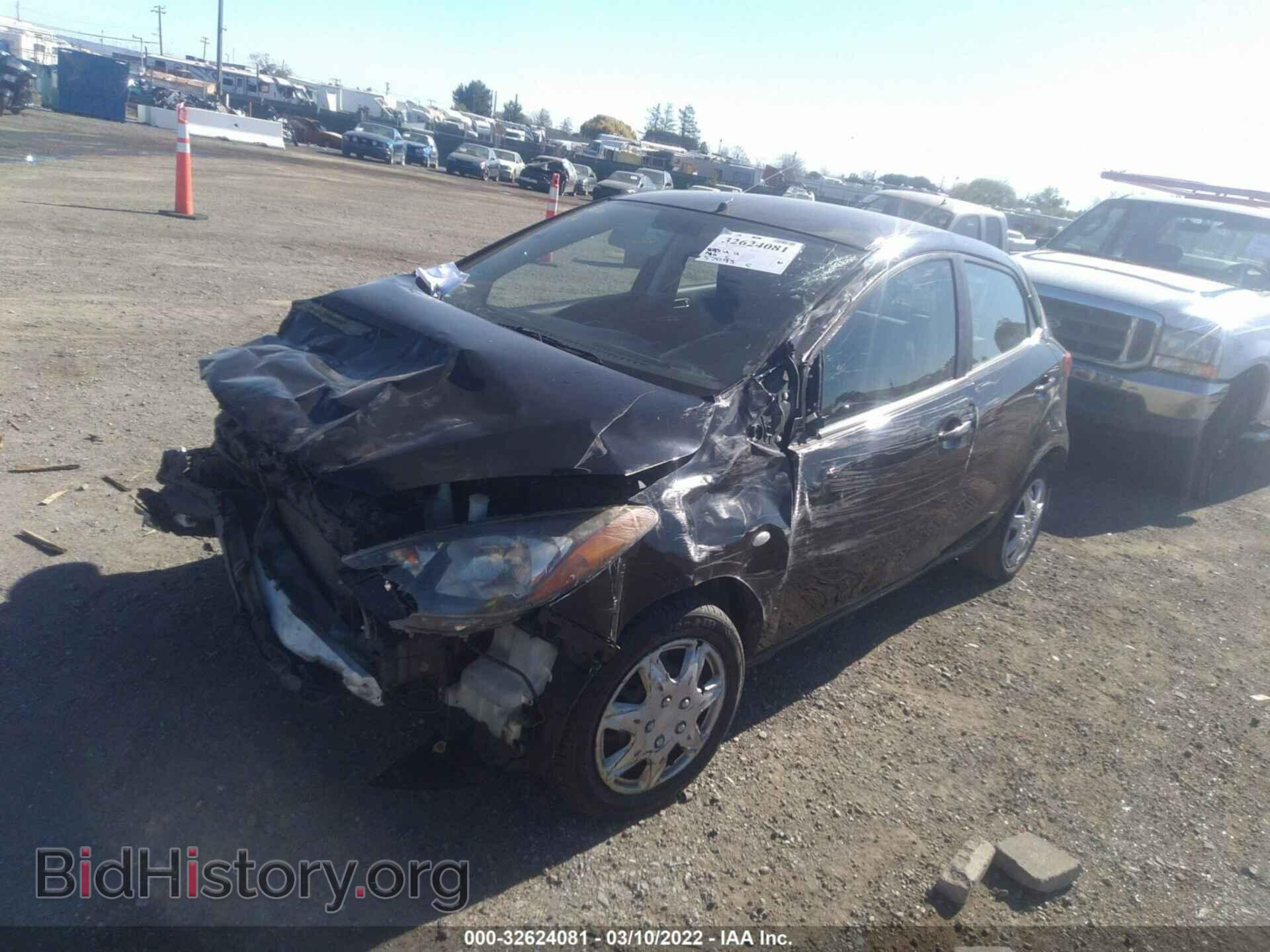 2014 MAZDA MAZDA2 - VIN: JM1DE1KZ3E0188055 - Фото 2