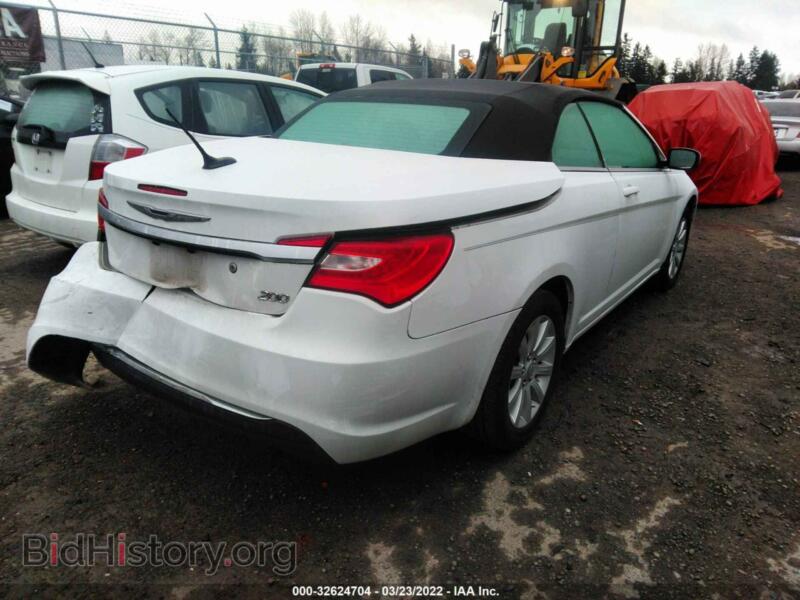 2013 Chrysler 200 (VIN 1C3BCBEB0DN532982) — photo 4 of 12