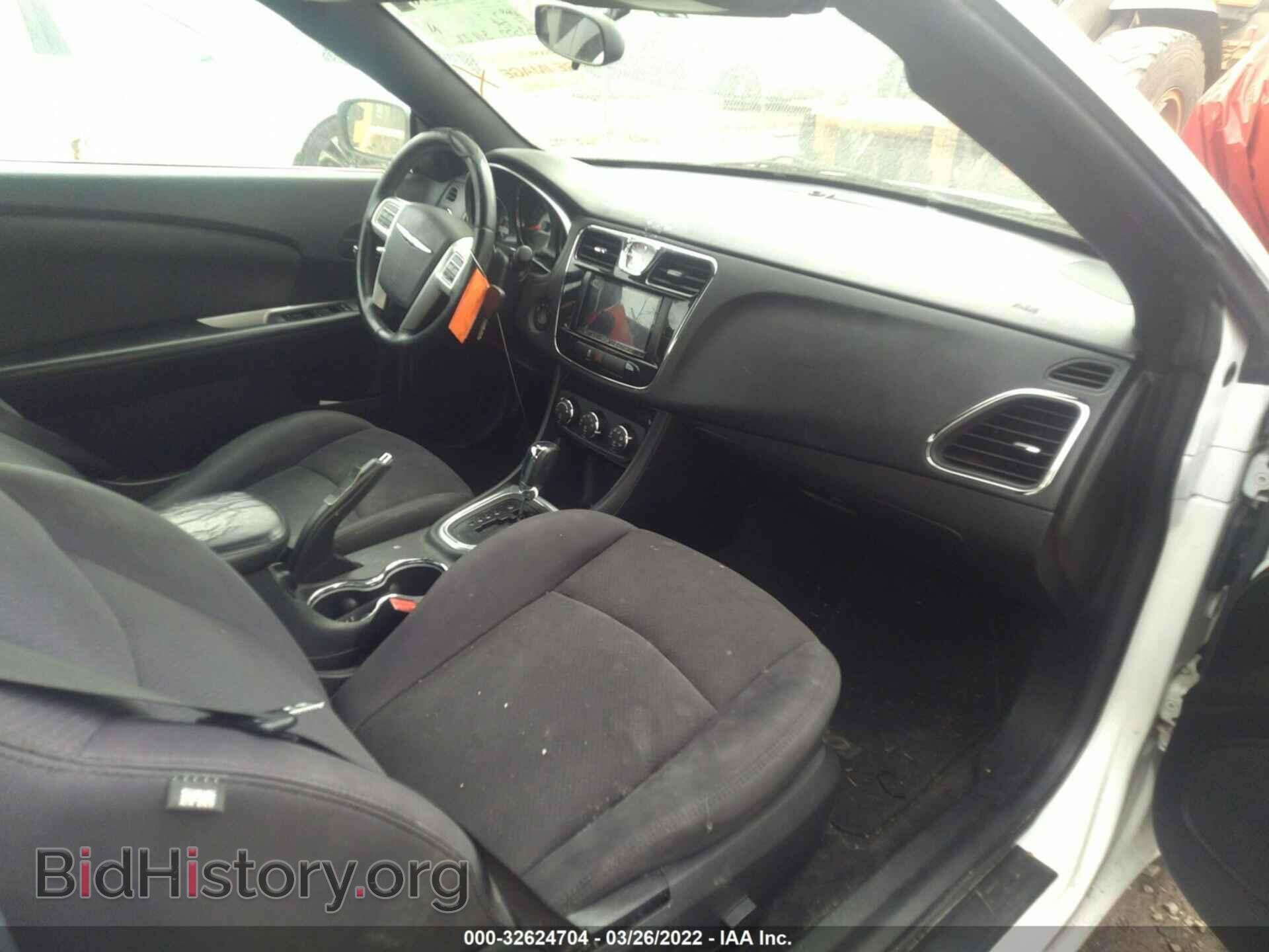 2013 CHRYSLER 200 - VIN: 1C3BCBEB0DN532982 - Фото 5