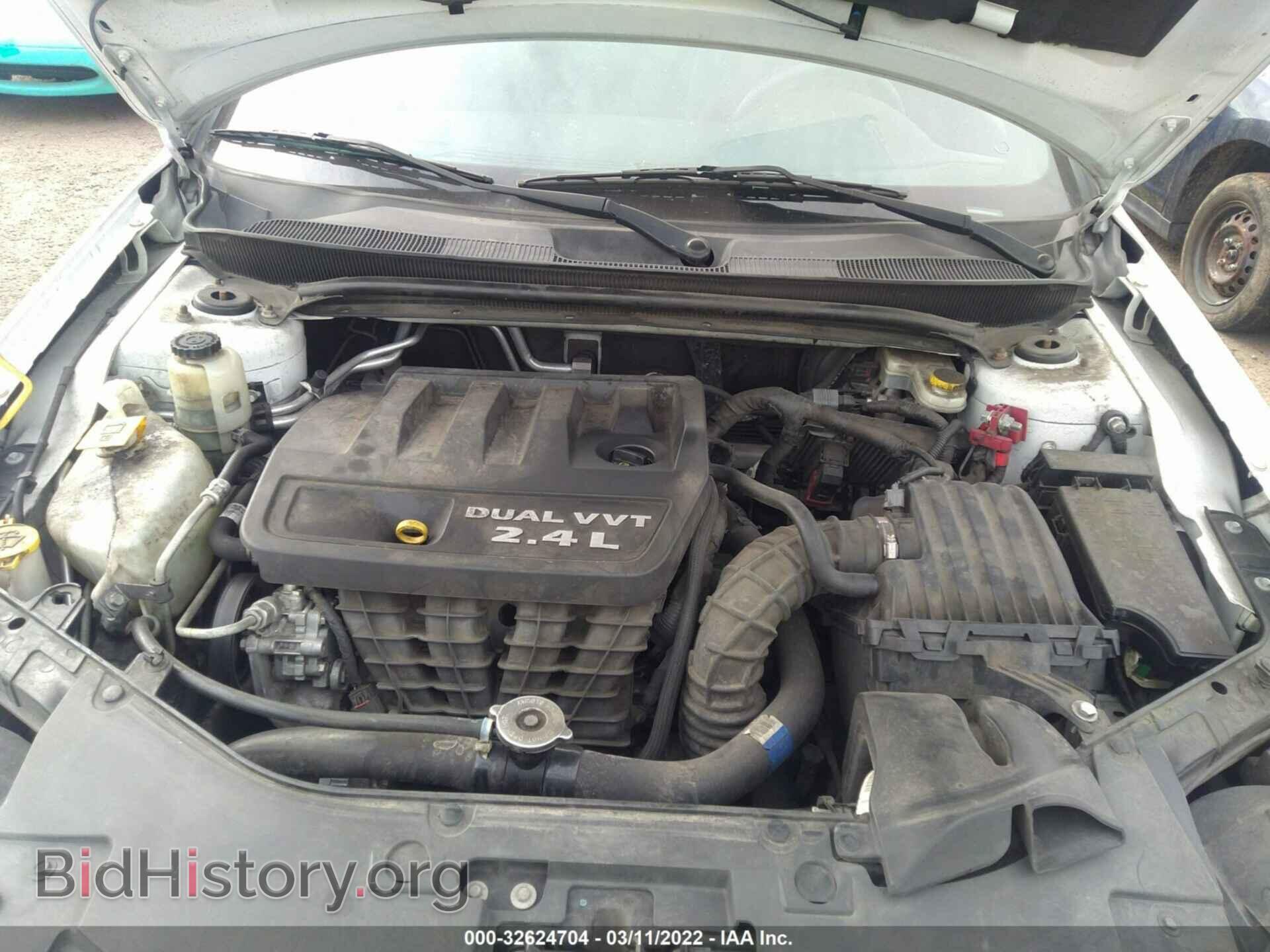 2013 CHRYSLER 200 - VIN: 1C3BCBEB0DN532982 - Фото 10